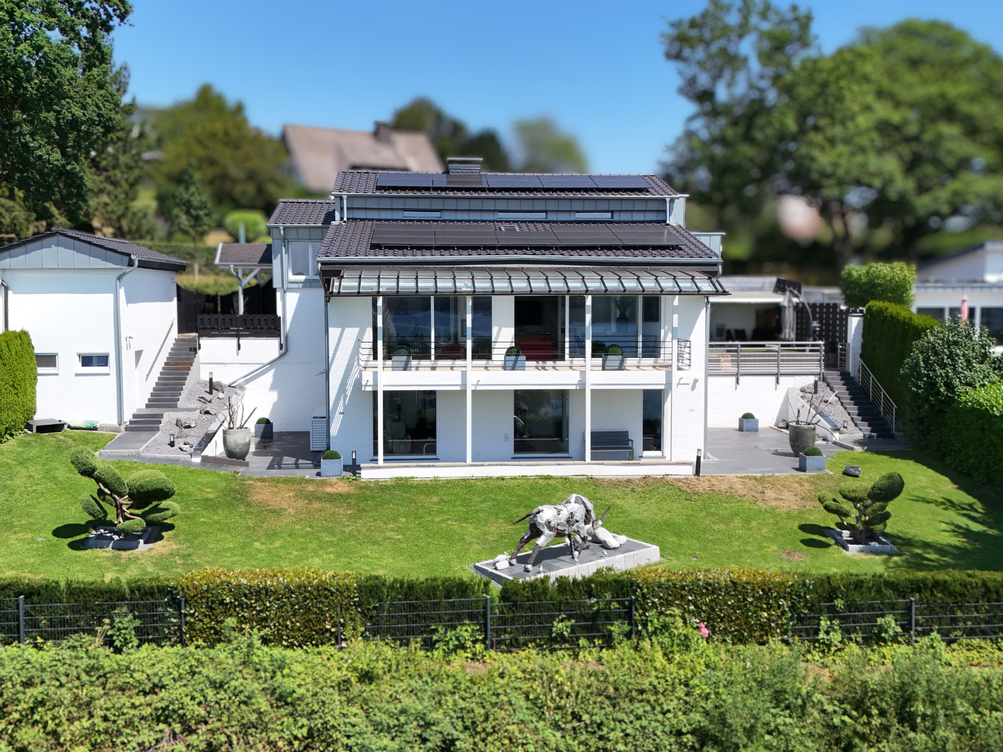 Exklusives Anwesen mit unvergleichlichem Seeblick und vielseitigem Wohnkonzept