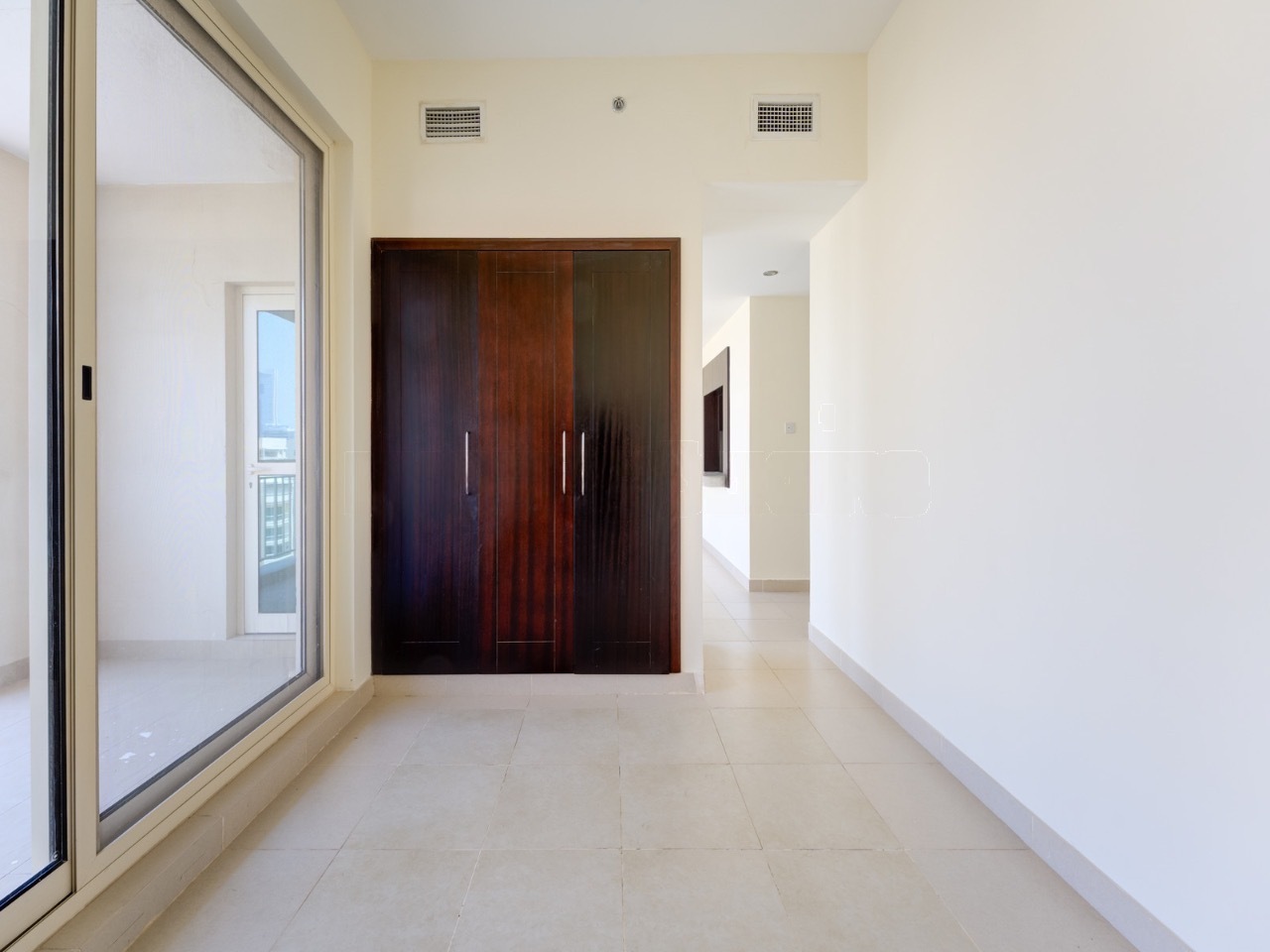 Unfurnished l Vacant Soon l Large Layout