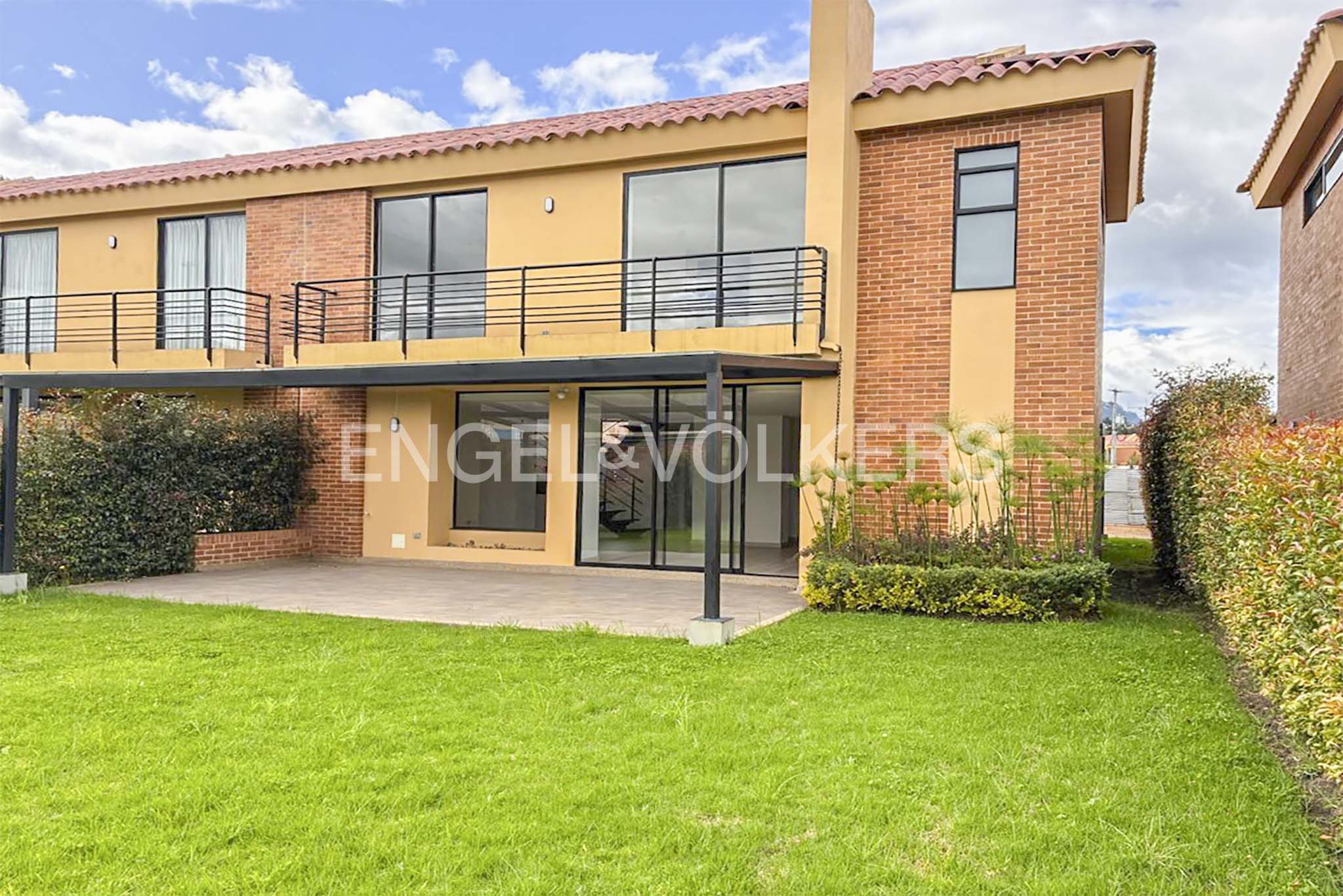 Casa en conjunto cerrado para venta en Cajicá