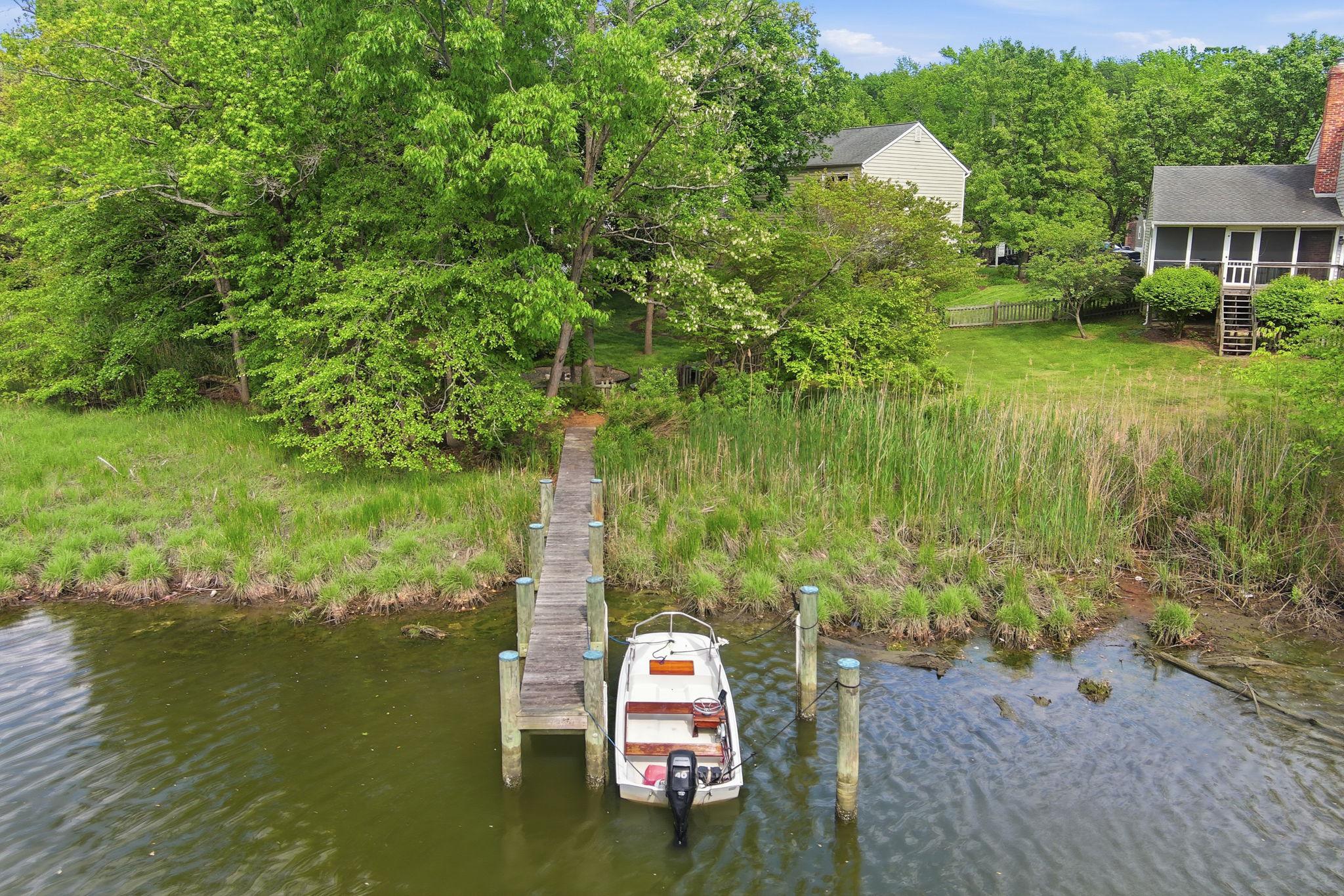 Luxury Waterfront Living in Kitty Creek