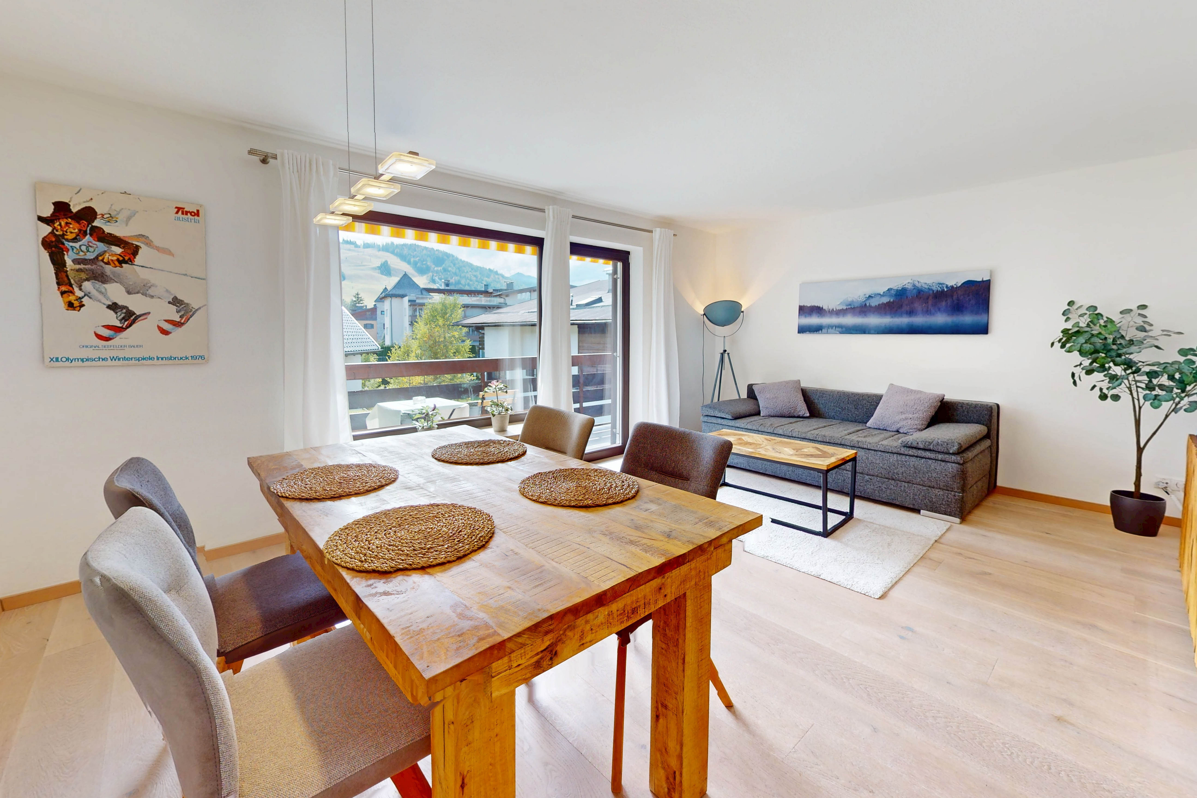 Conveniently Located Apartment with South-Facing Balcony and Underground Parking