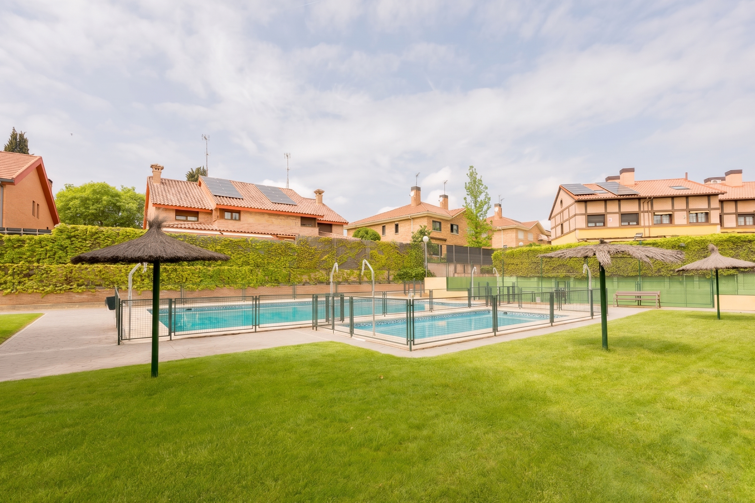 Magnificent terraced house in Boadilla del Monte.