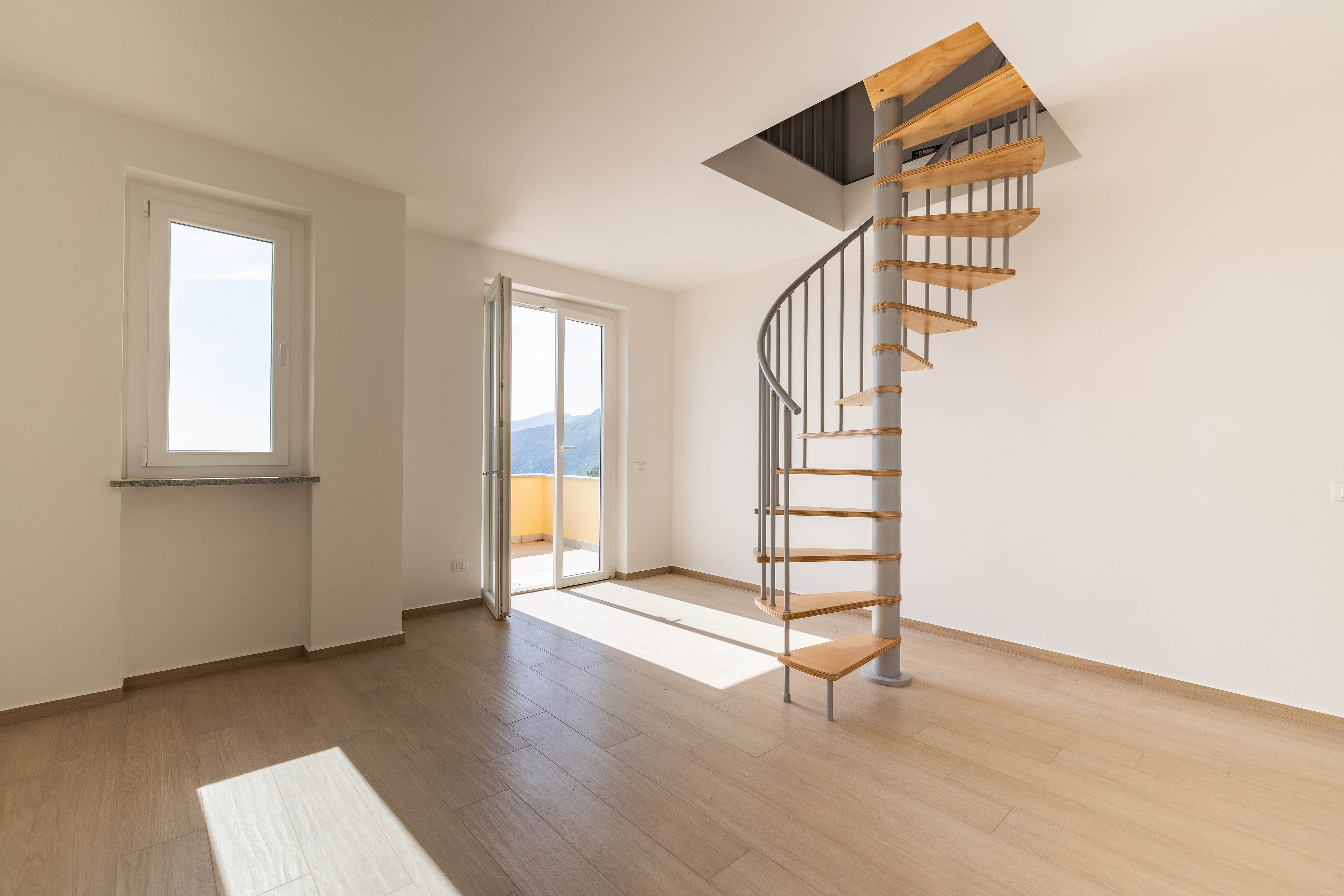 Charming residence with private garden, comfort and privacy