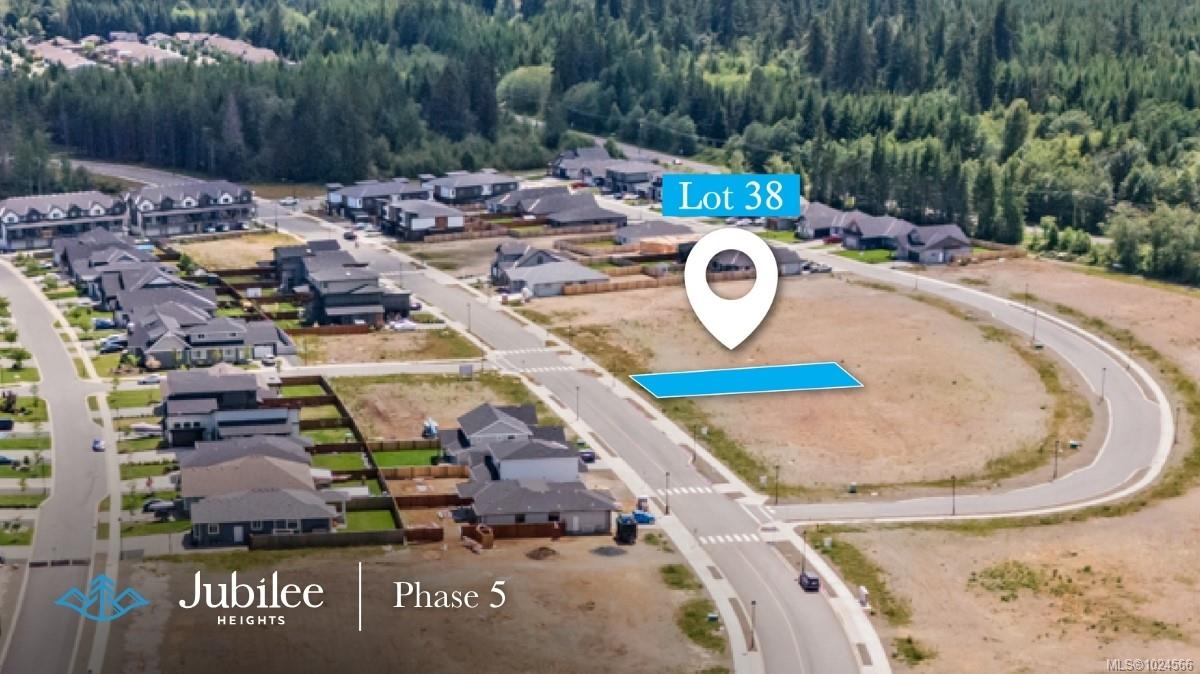 0.17 acre, level, fully serviced lot has a SOUTH facing yard