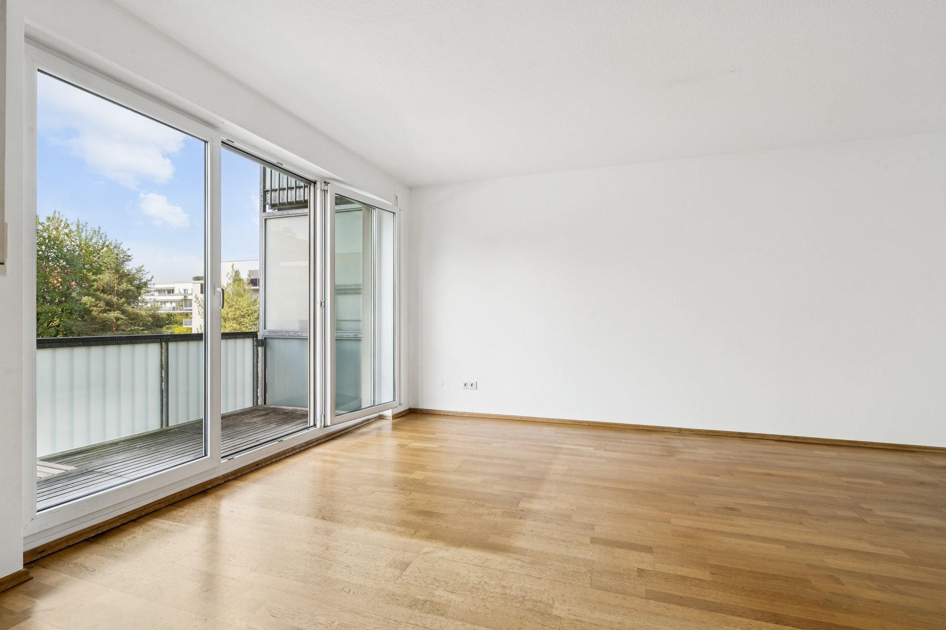 Living on two levels – maisonette apartment with balcony in Parkstadt Schwabing