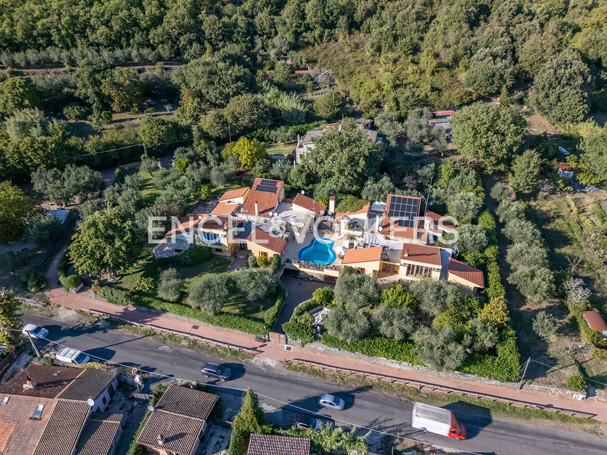Exclusive two-story villa with lake-view terrace, private garden and pool