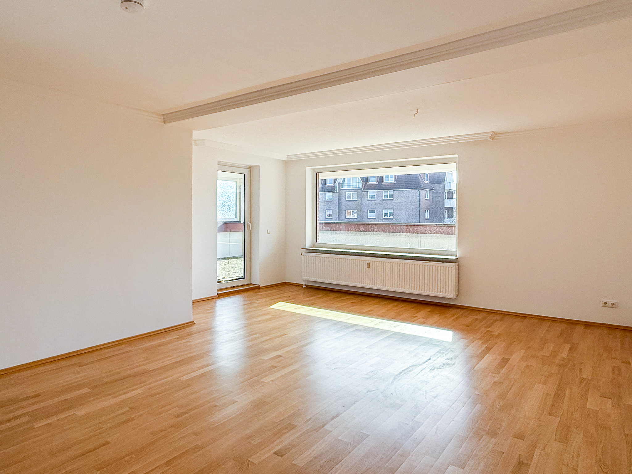 Großzügige 4-Zimmer-Wohnung mit weitläufiger Dachterrasse