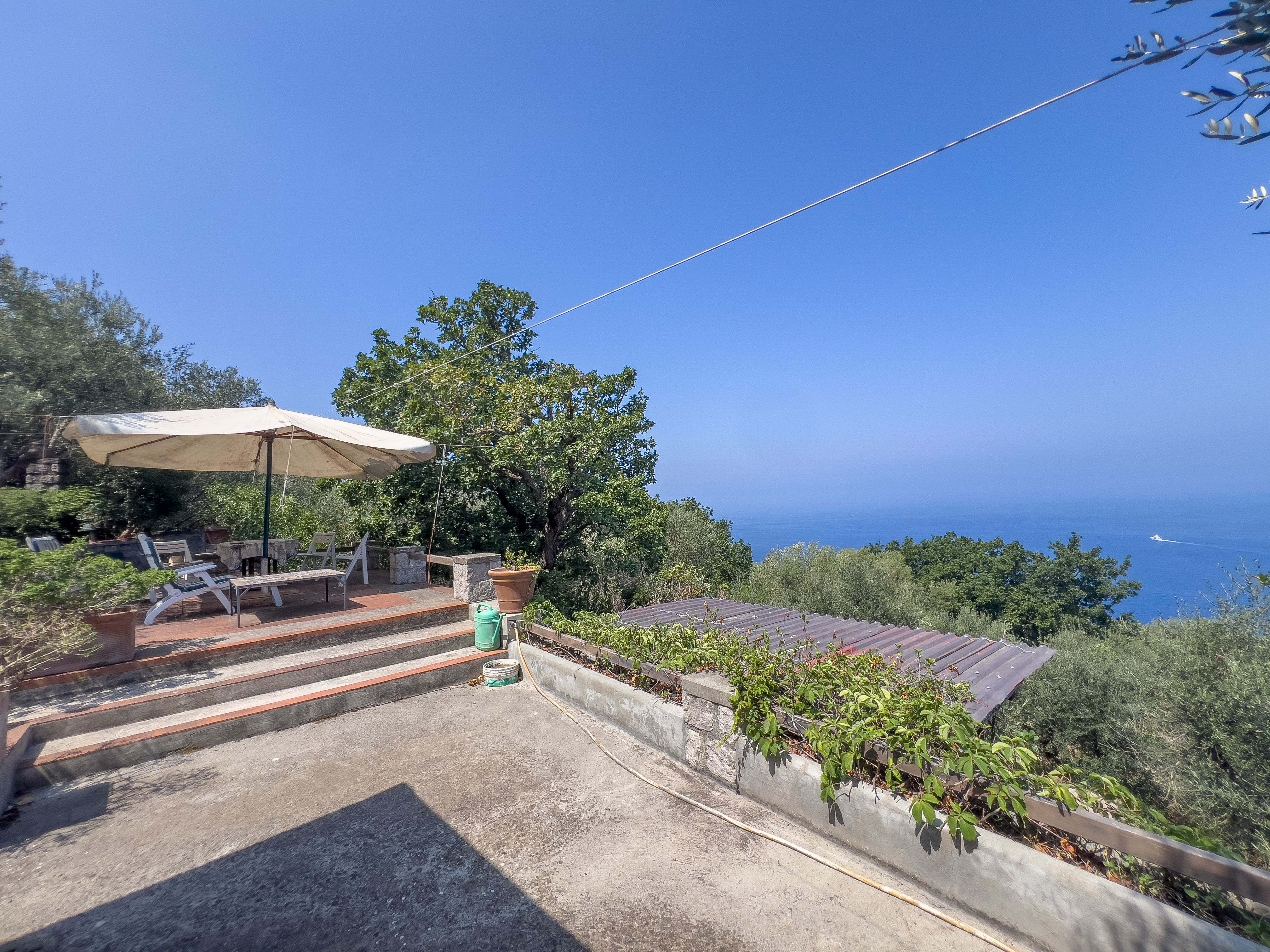 Anacapri: The Enchantment of Sea and Nature with Rare Vehicle Access