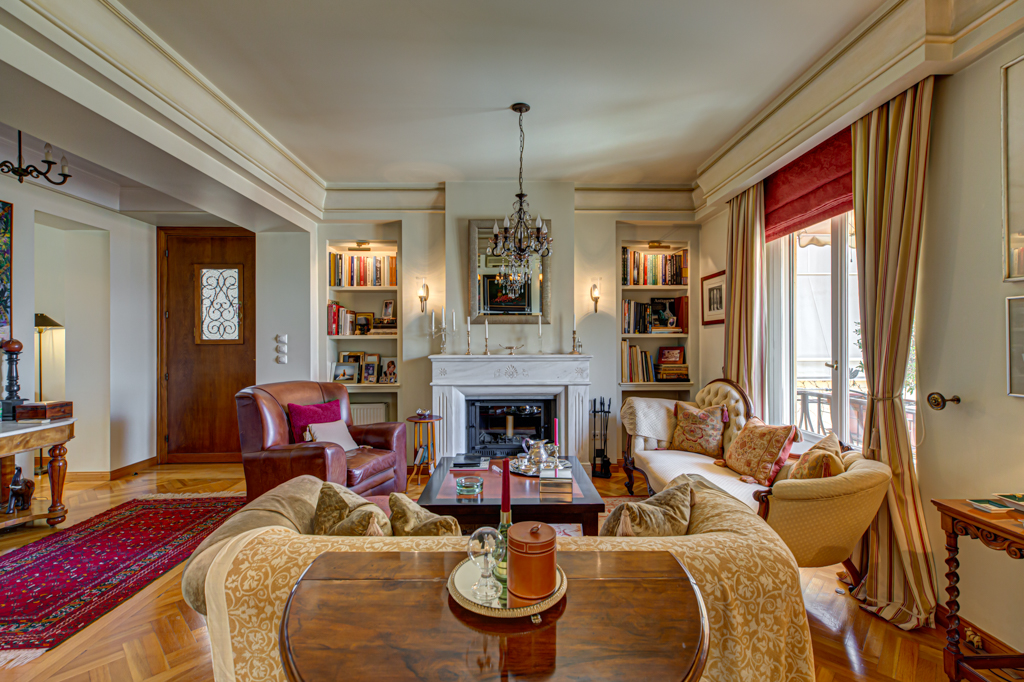 Stunning penthouse with unobstructed views in Anaktora