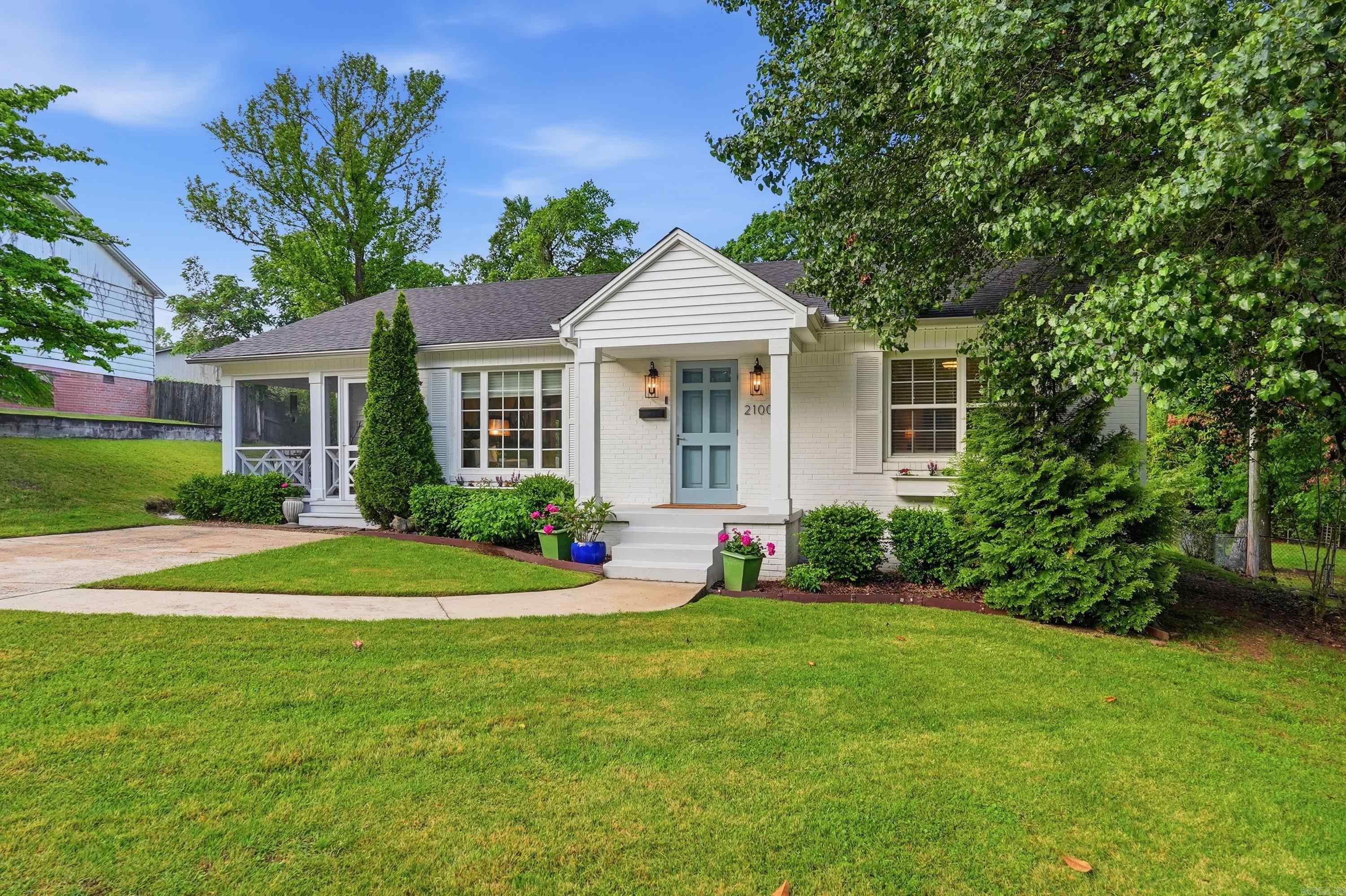 Updated Spacious Retreat Near the Heights