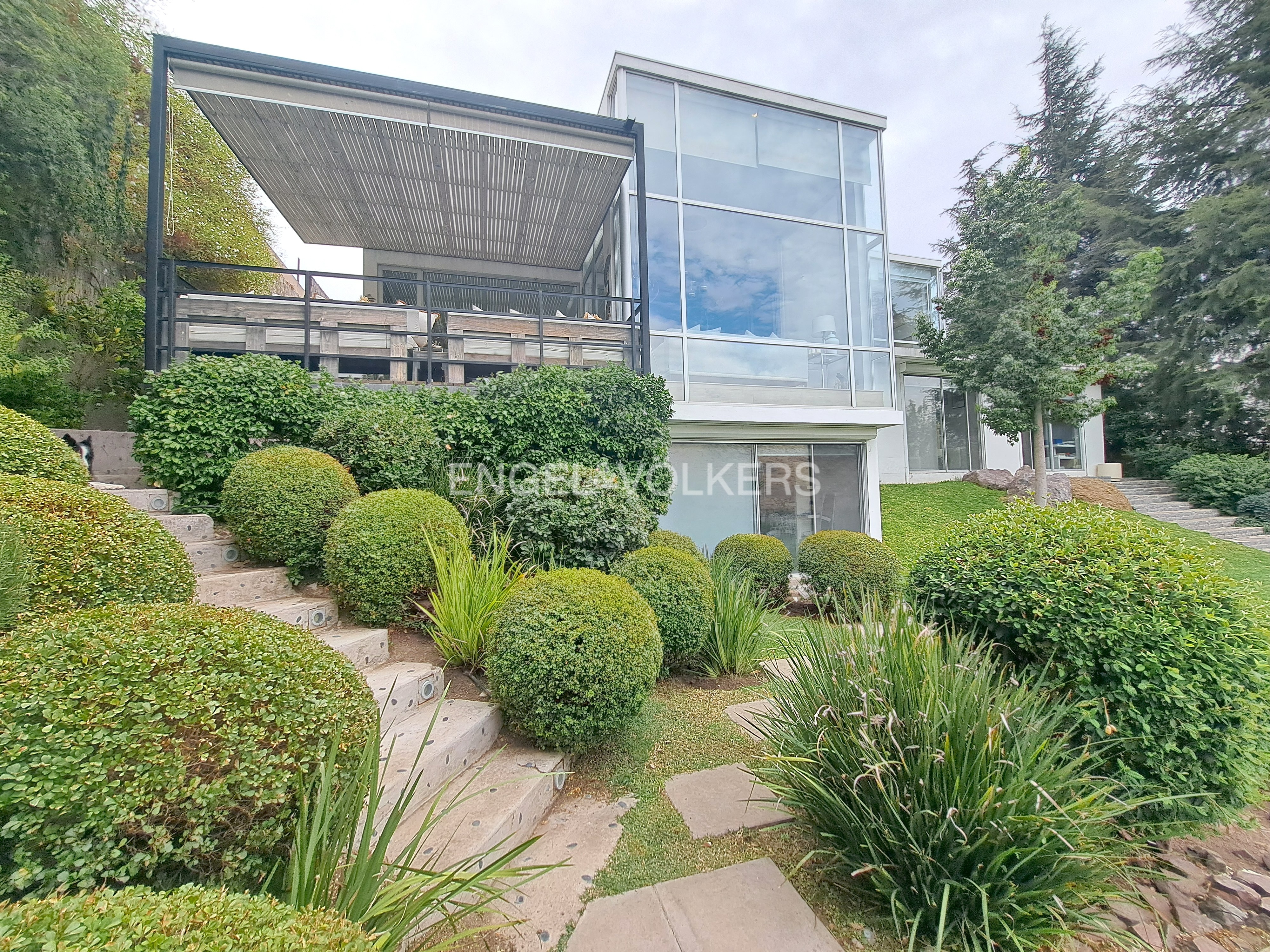 La Reserva, moderna con maravillosa vista