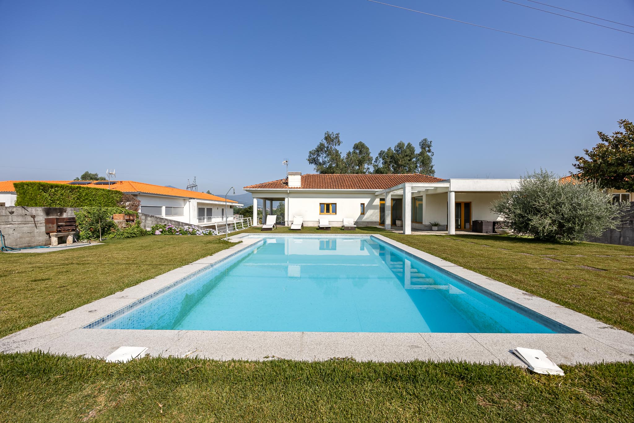 Modernes Wohnhaus mit Pool in Guimarães | Nordportugal