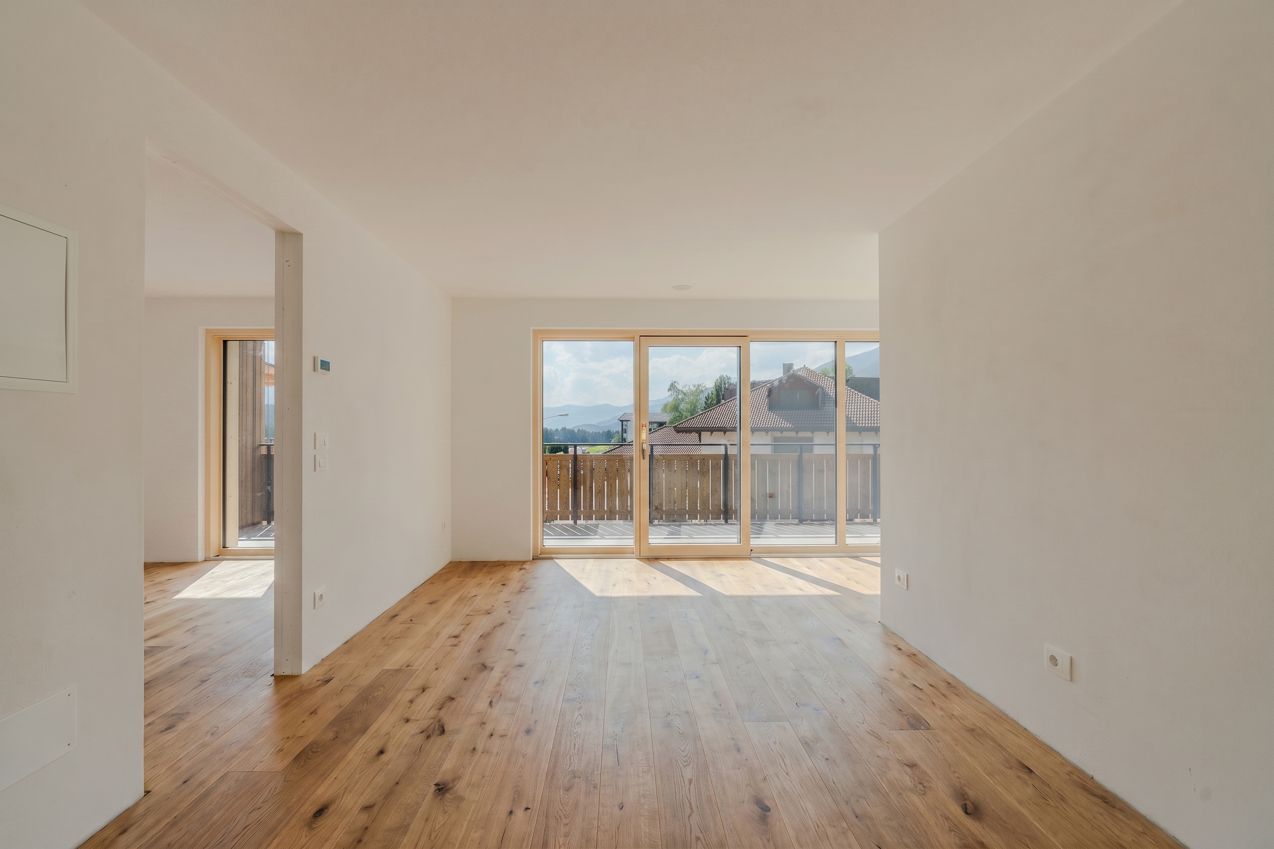 Living in the sunny village: exclusive one-bedroom apartment