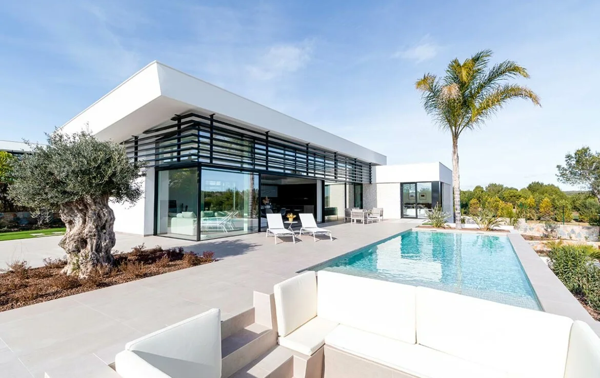Luxuty Villas with pool- Las Colinas golf