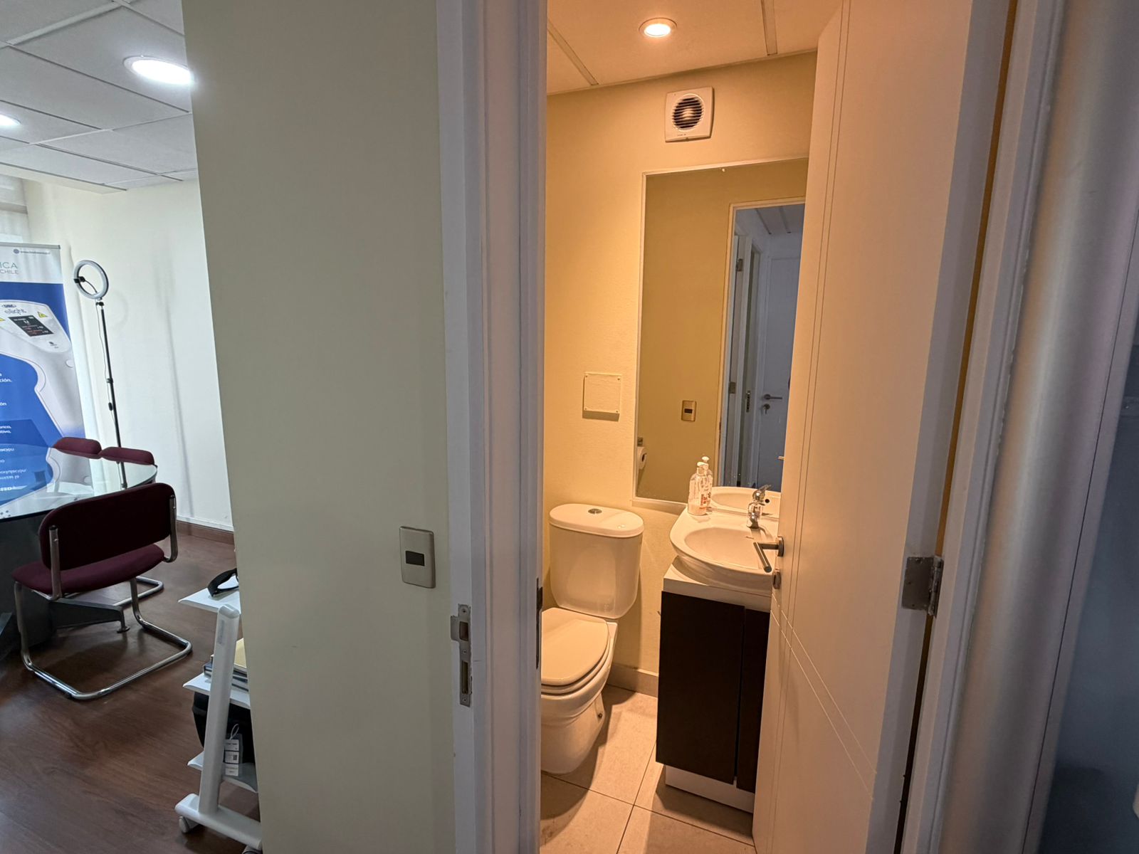 Arriendo oficina 55 m2 Av. Las Condes Estoril