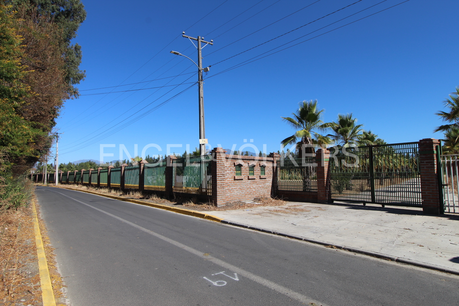 Sitio en Loteo Cerrado Los Lirios