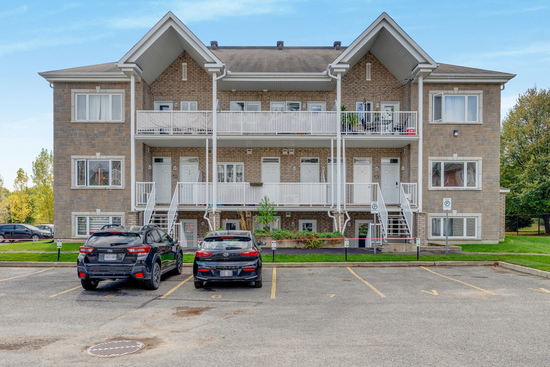 Charming condo and perfect location in Aylmer