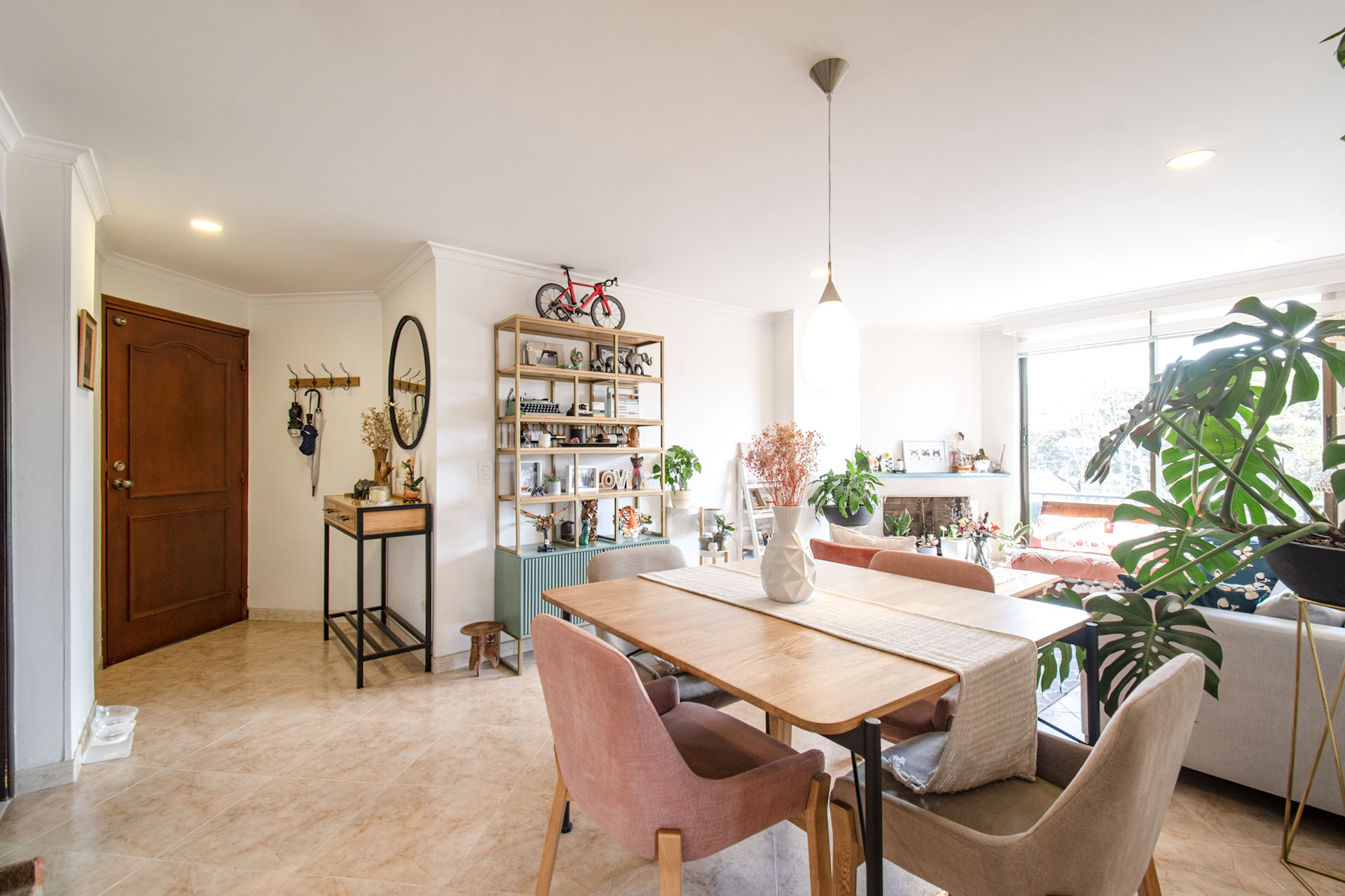 Iluminado apartamento para venta en Pasadena