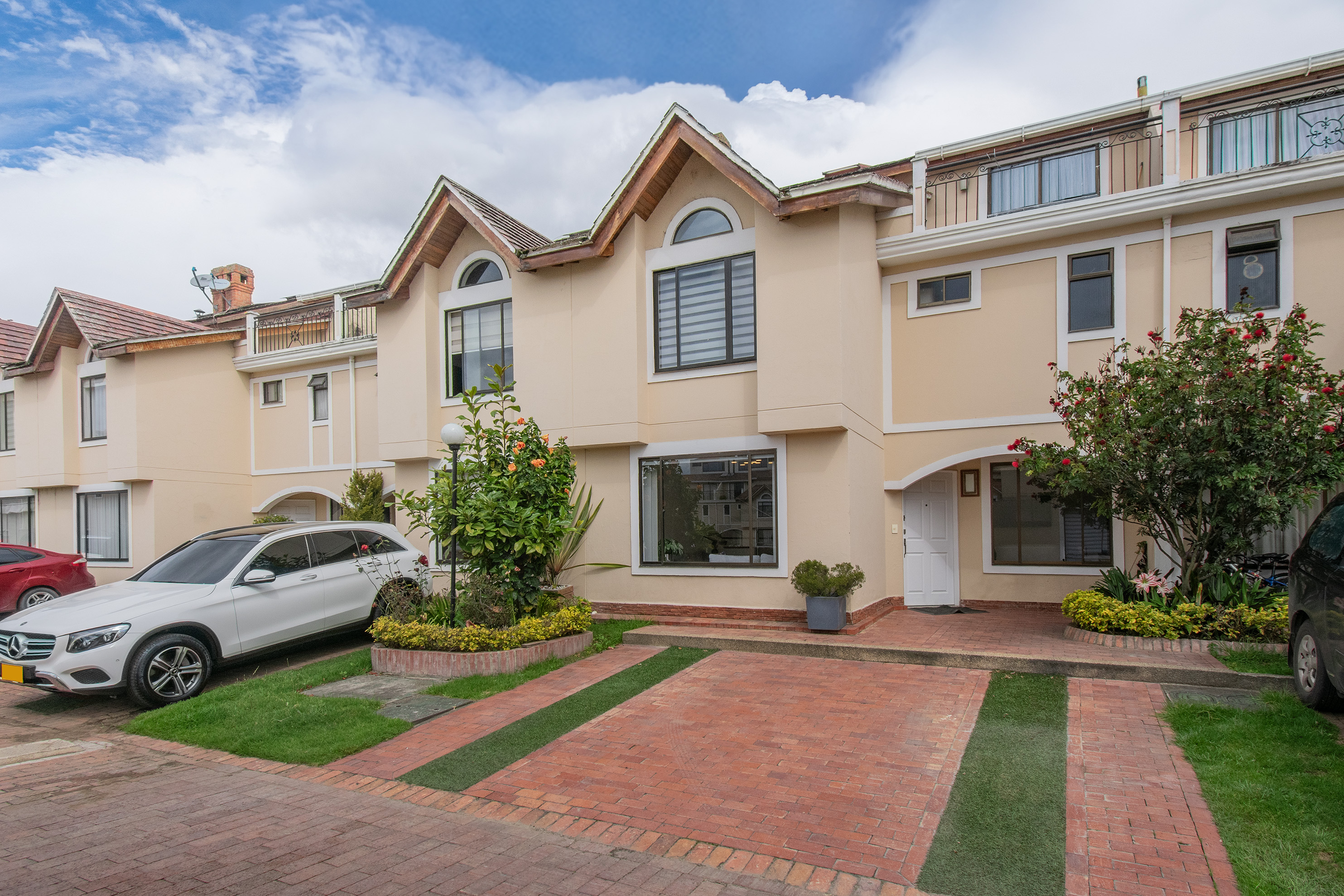 Casa para venta en conjunto cerrado en Chía