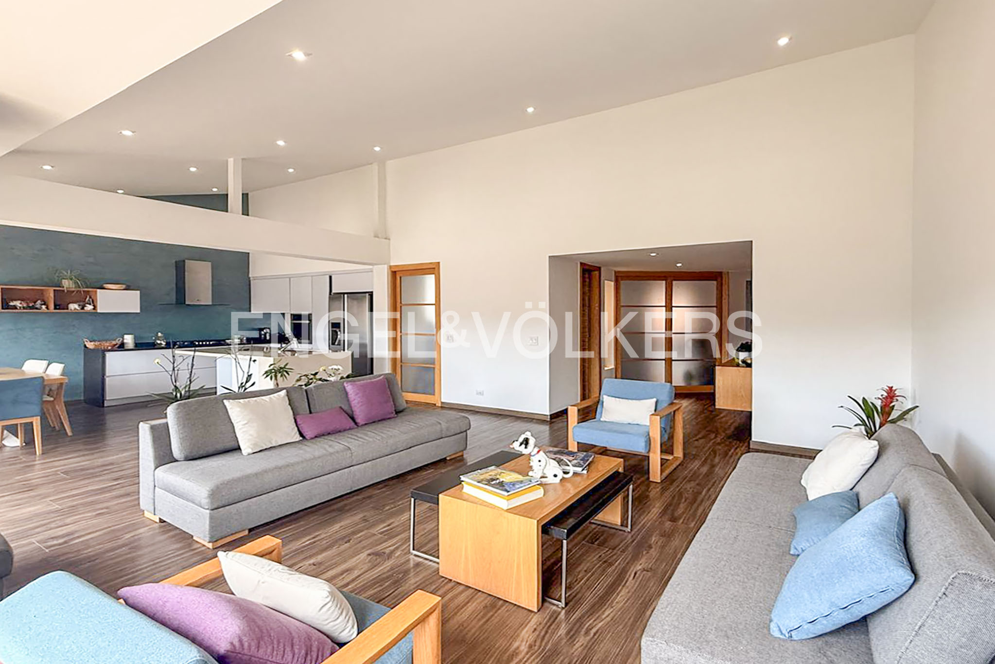 Penthouse con terraza para venta en Puente Largo
