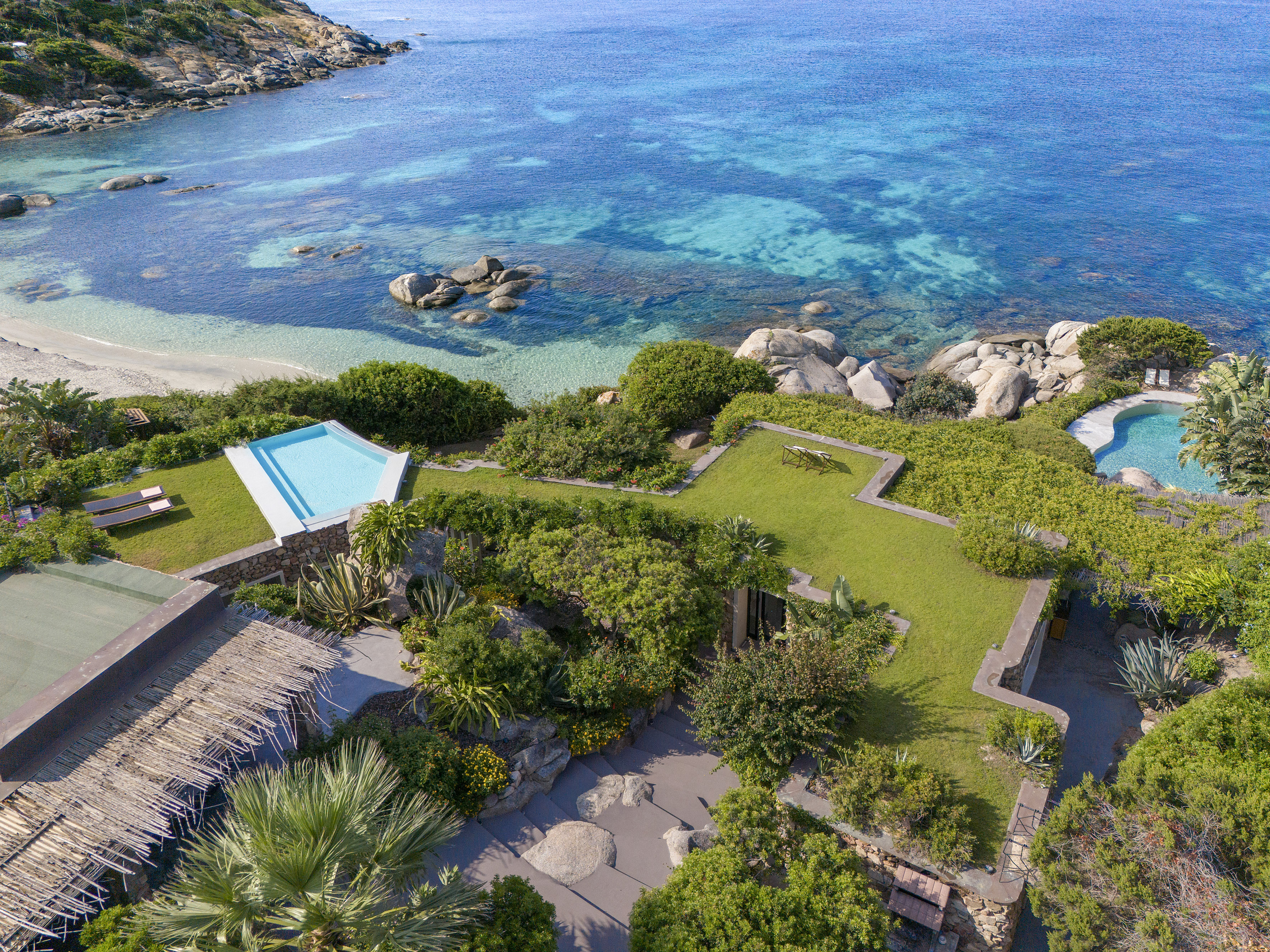 Seafront Elegance and Uniqueness in Villasimius