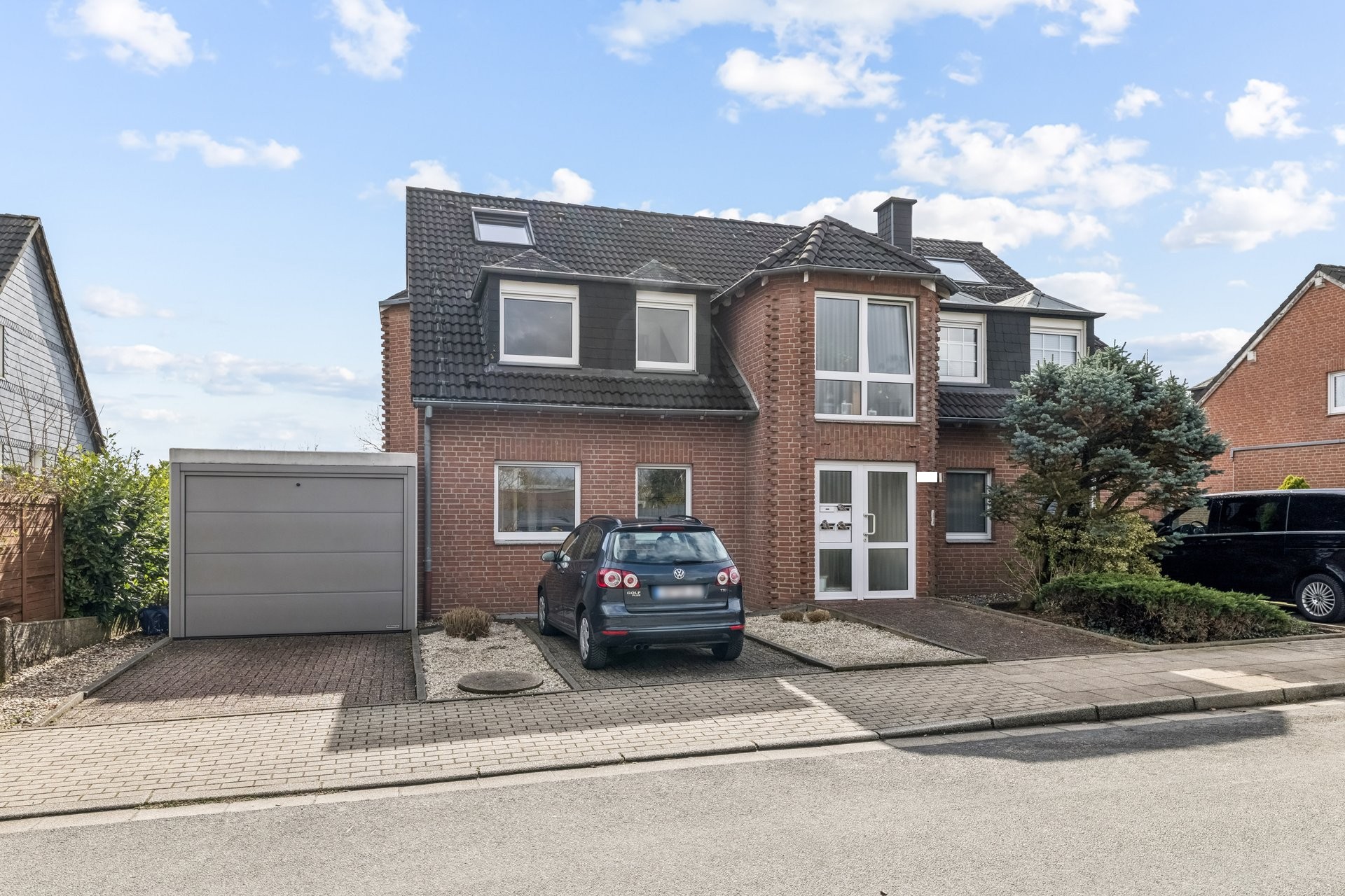 Außergewöhnliche Maisonette-Wohnung mit Hauscharakter
