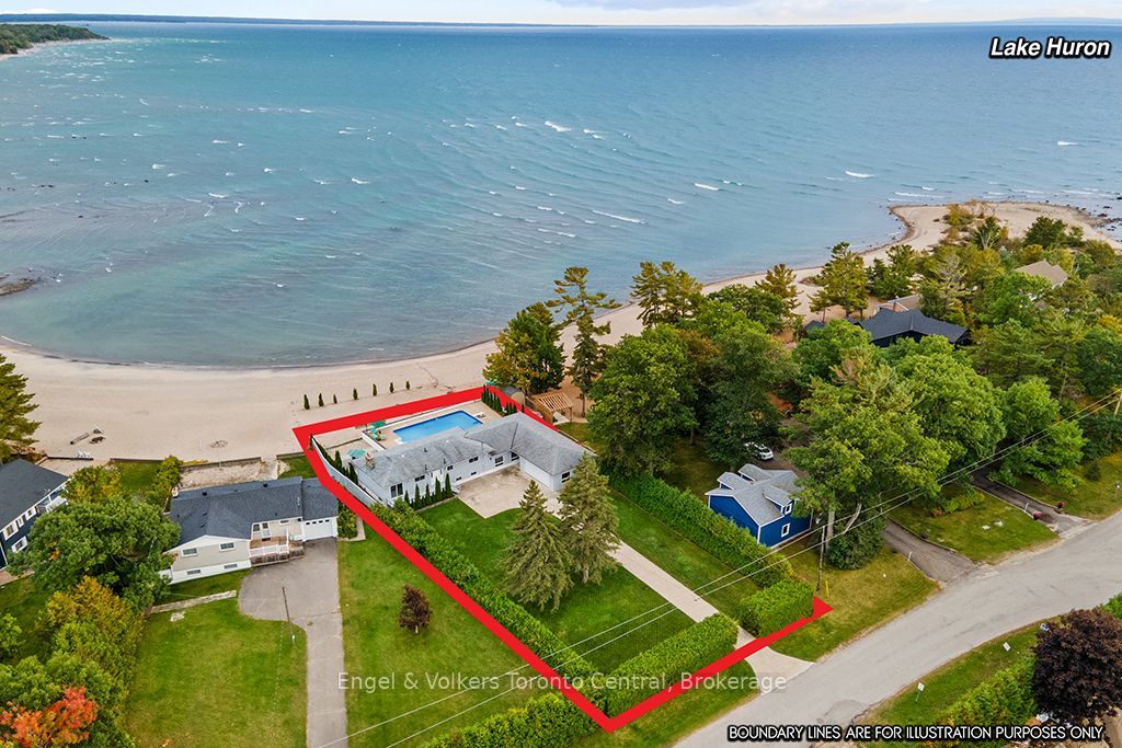 Exclusive Georgian Bay Waterfront Retreat with Pool & Beach