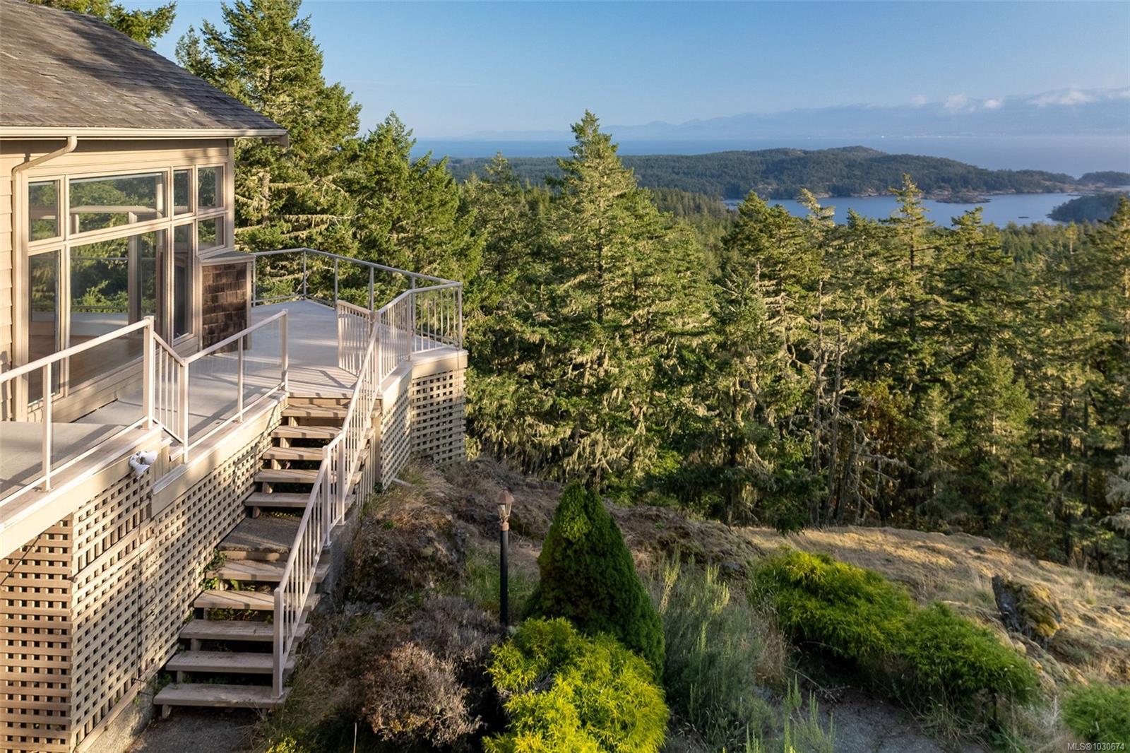 Large Home with Amazing Ocean and Mountain Views