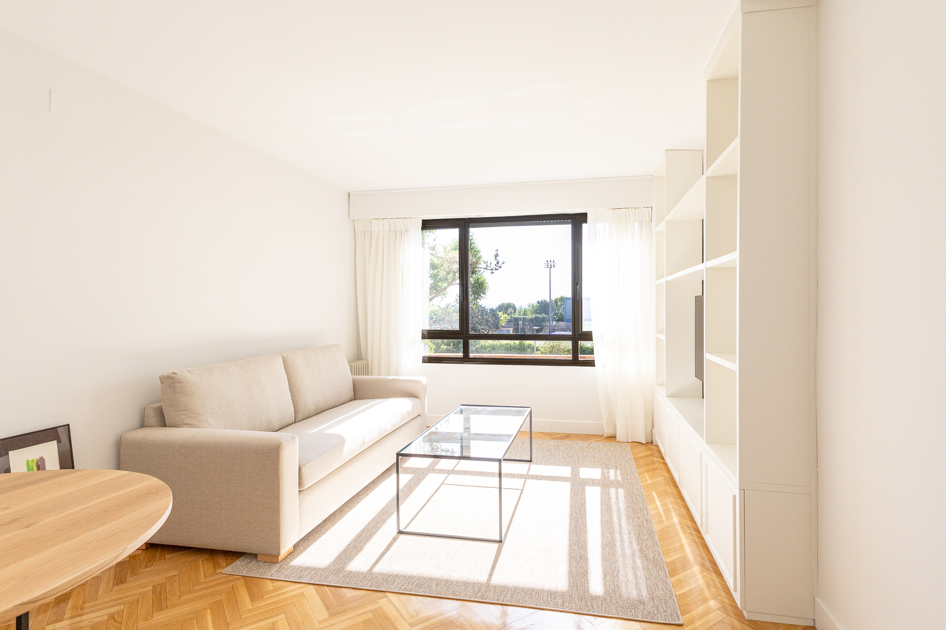 Engel & Völkers presents this magnificent two-bedroom apartment