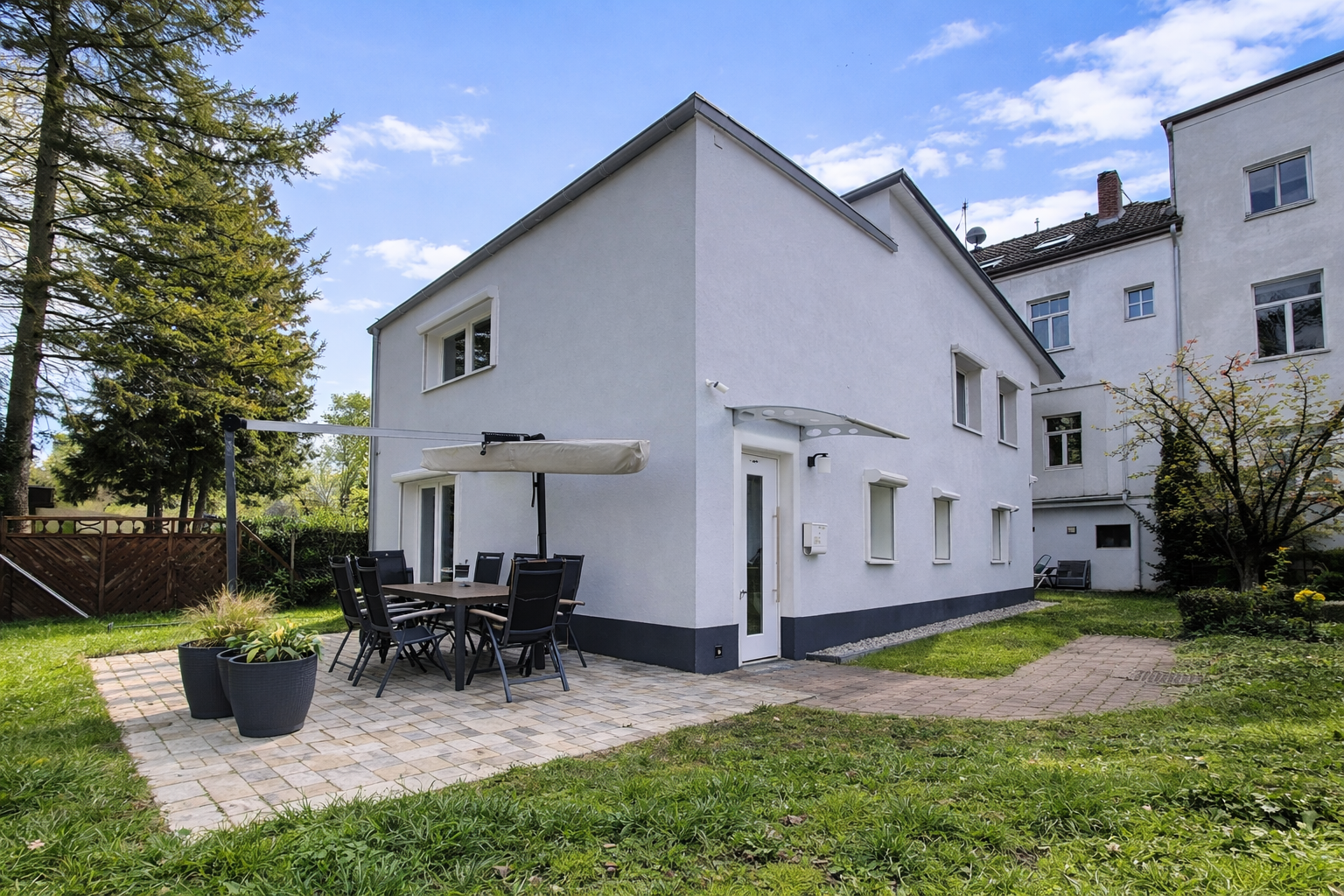 Wohnen im Hinterhaus, Rendite im Vorderhaus – attraktives Immobilienensemble zentral in Delitzsch