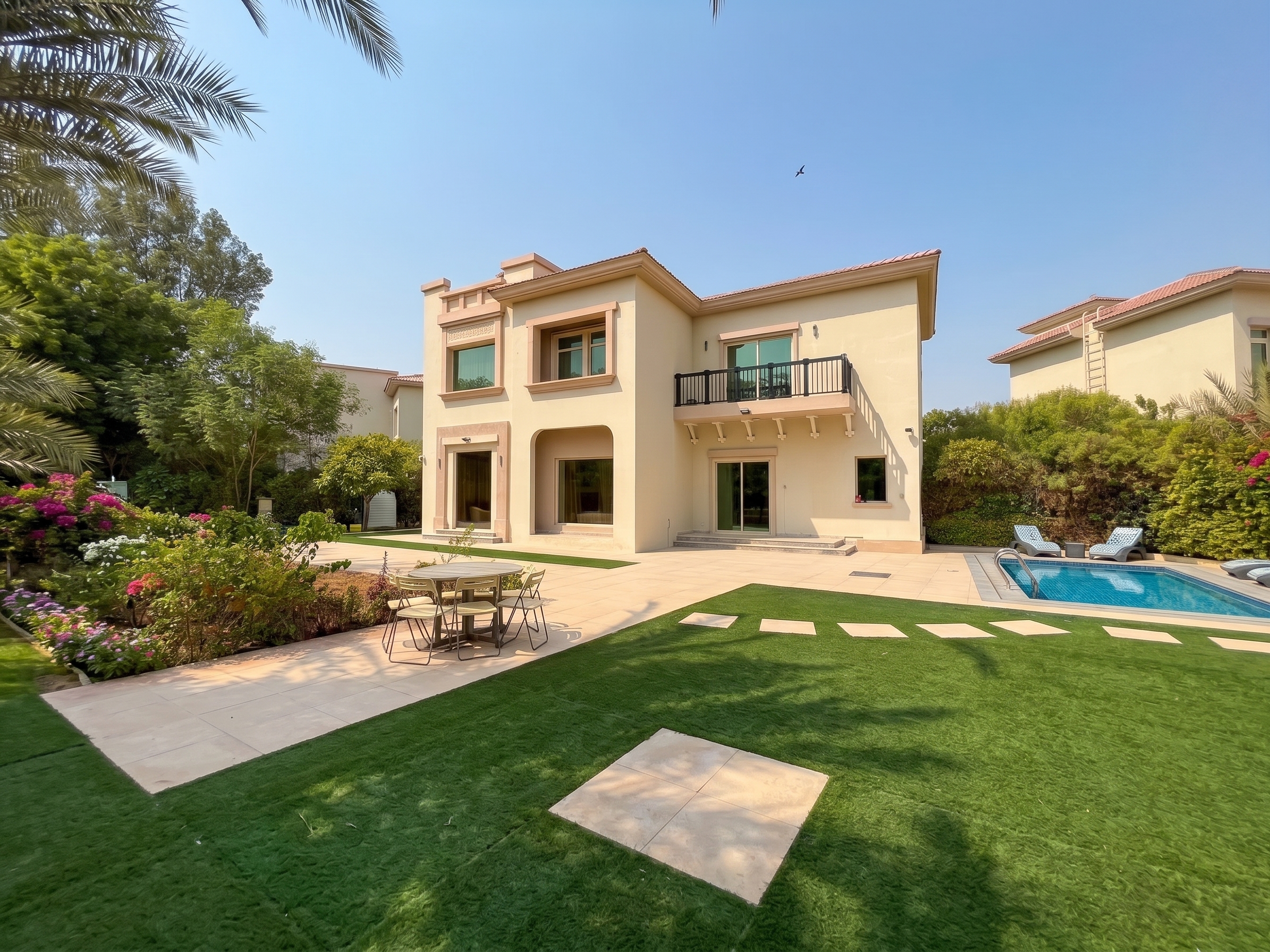 Fully Furnished | Private Pool | Huge Plot