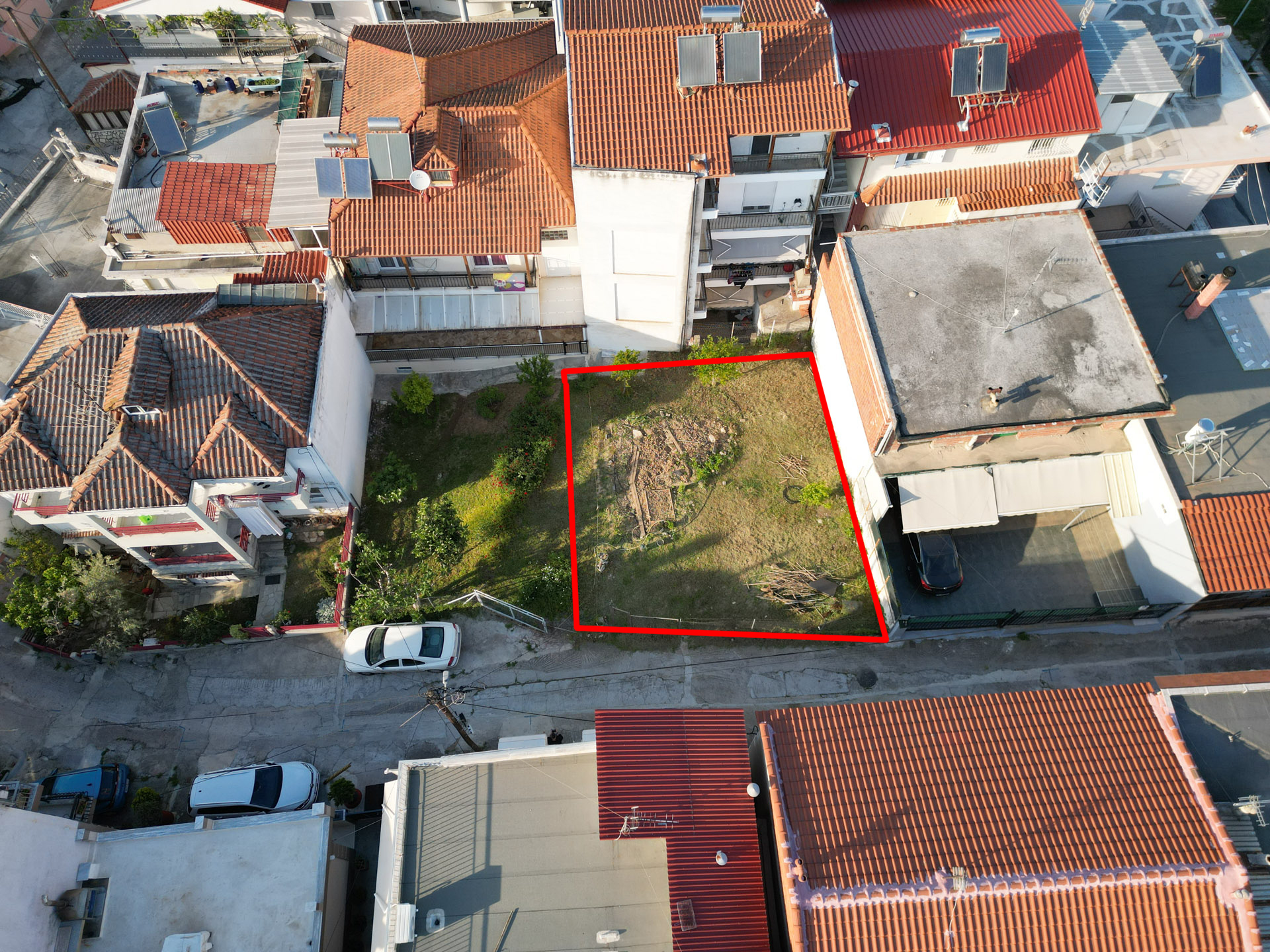 Plot in Polichni for sale