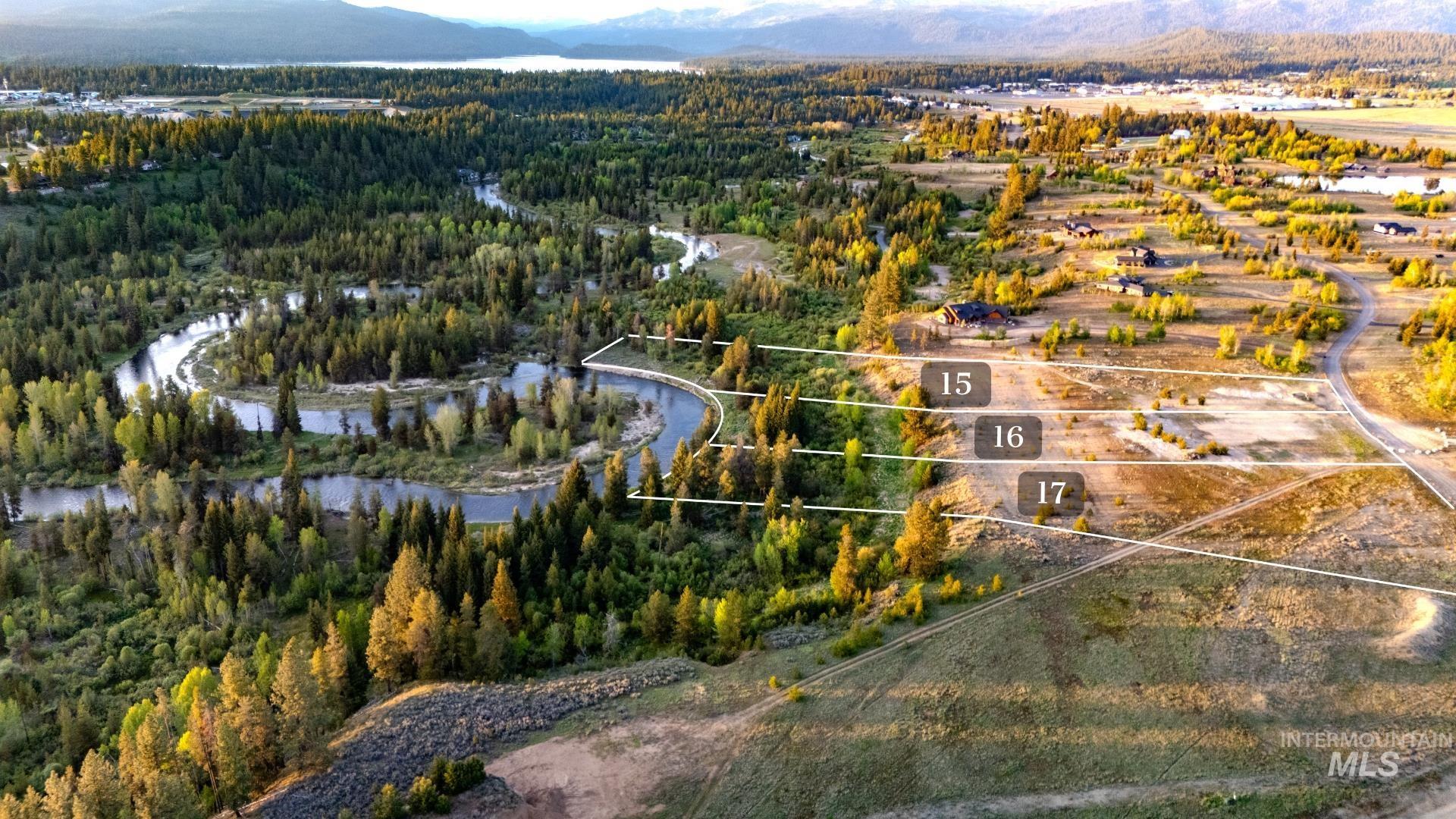 Extraordinary Riverfront Homesite in River Ranch