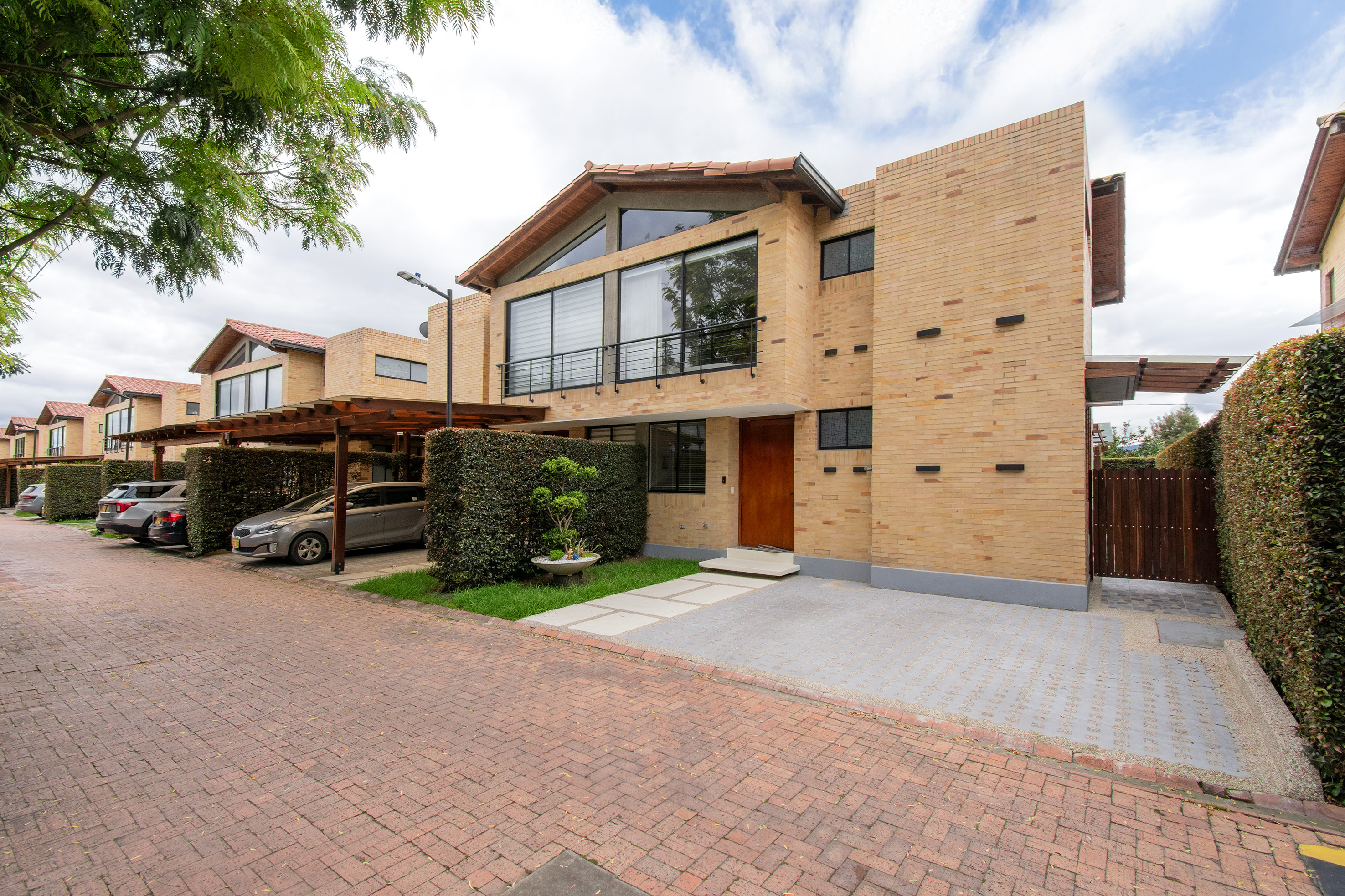 Casa para venta en conjunto cerrado en Cajicá