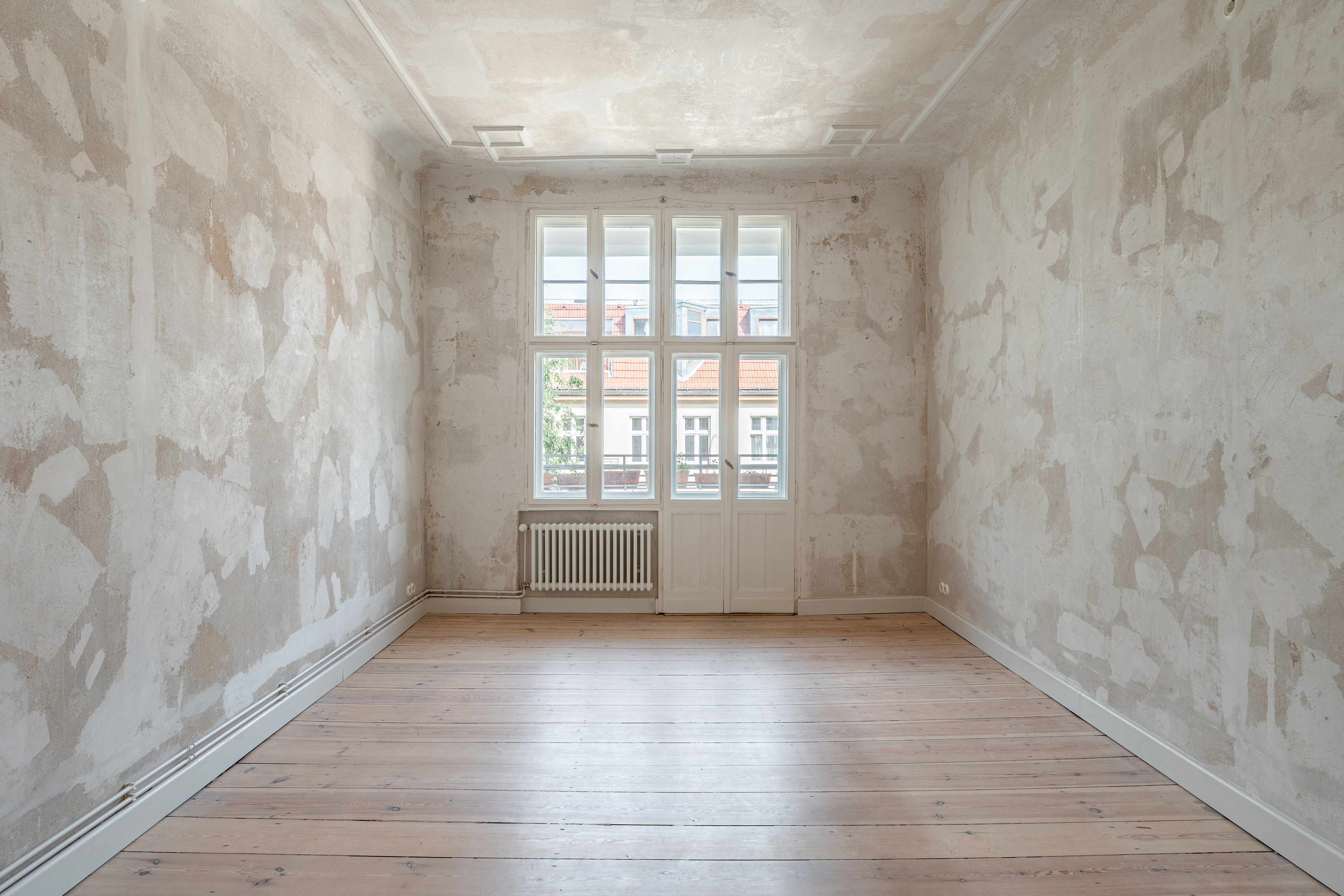 Timeless elegance meets Berlin’s classic architecture in Neukölln’s neighborhood