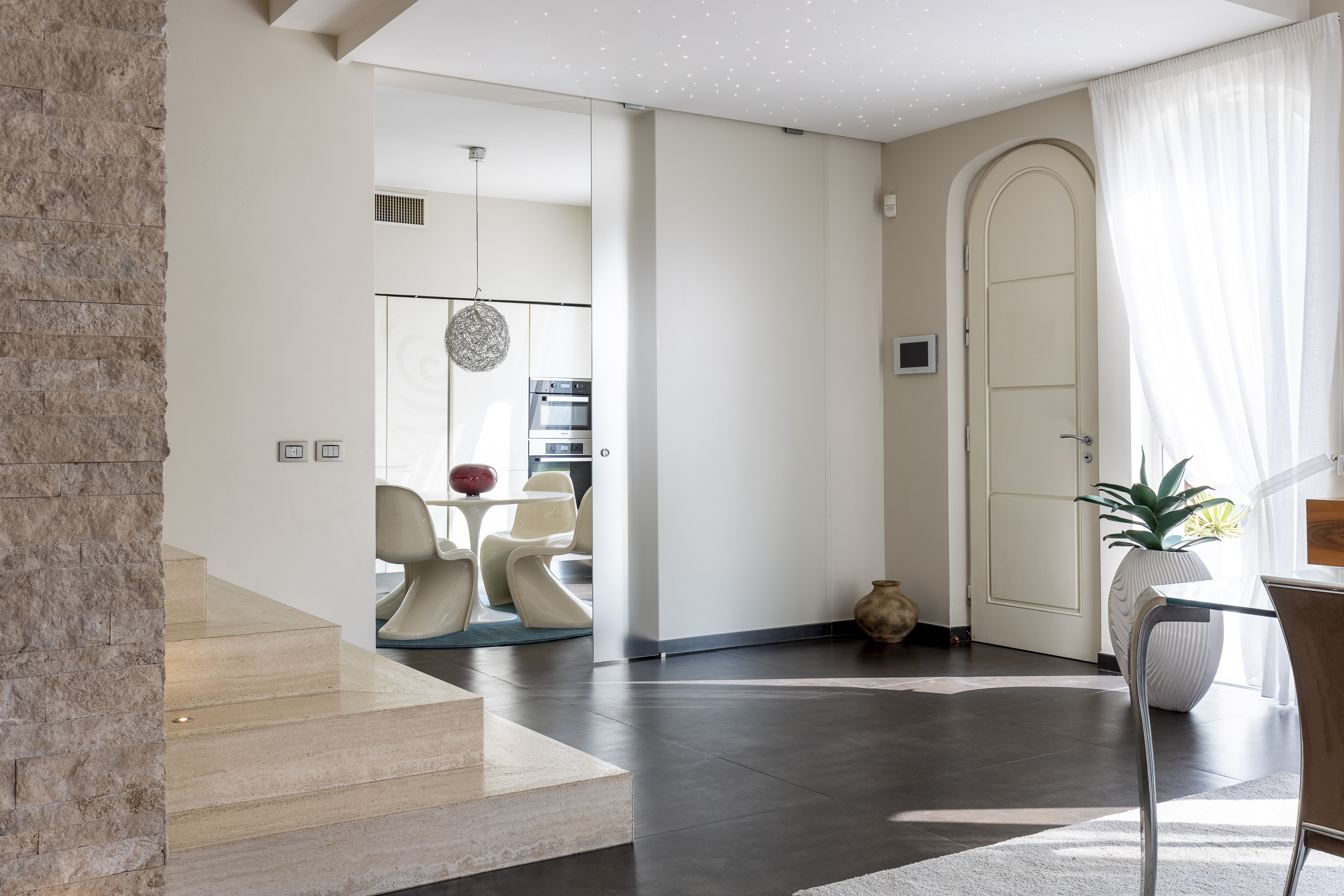 Villa design raffinée avec jardin privé à Don Bosco