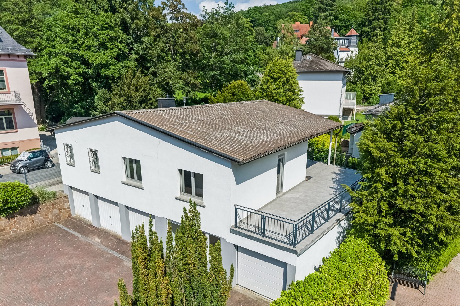 Detached bungalow in a sought-after location by an idyllic stream
