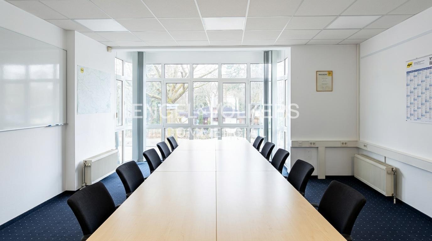 Arbeiten mit viel Tageslicht: Büro in Hermsdorf