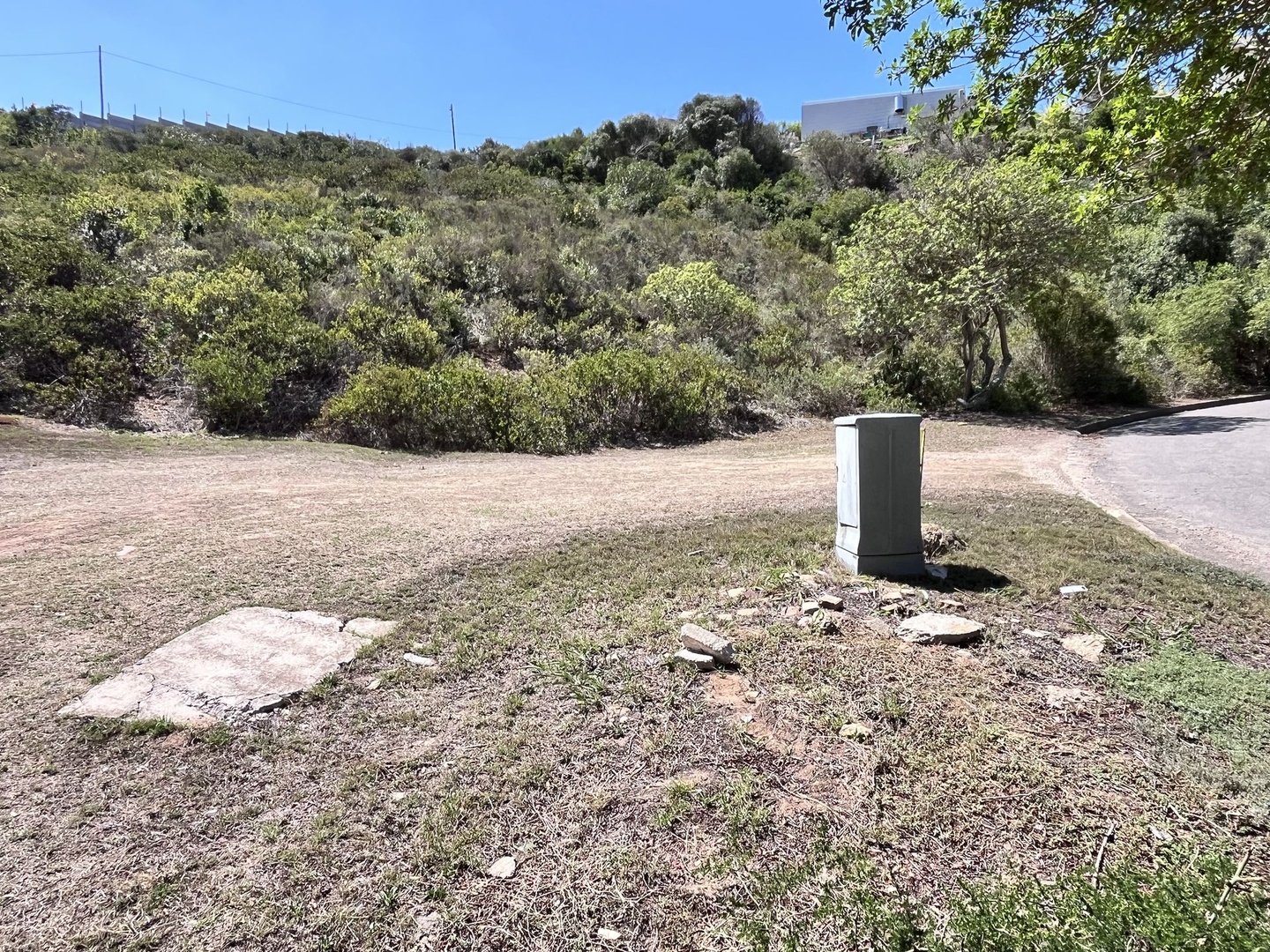 Vacant Stand near Popular Beach