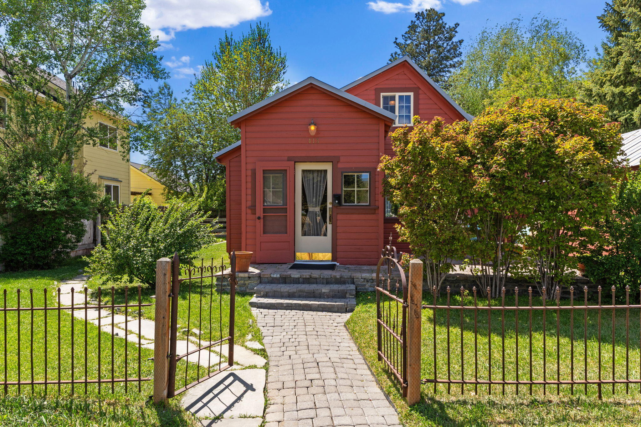 Rare Dual-Structure Property in Old Town Hailey