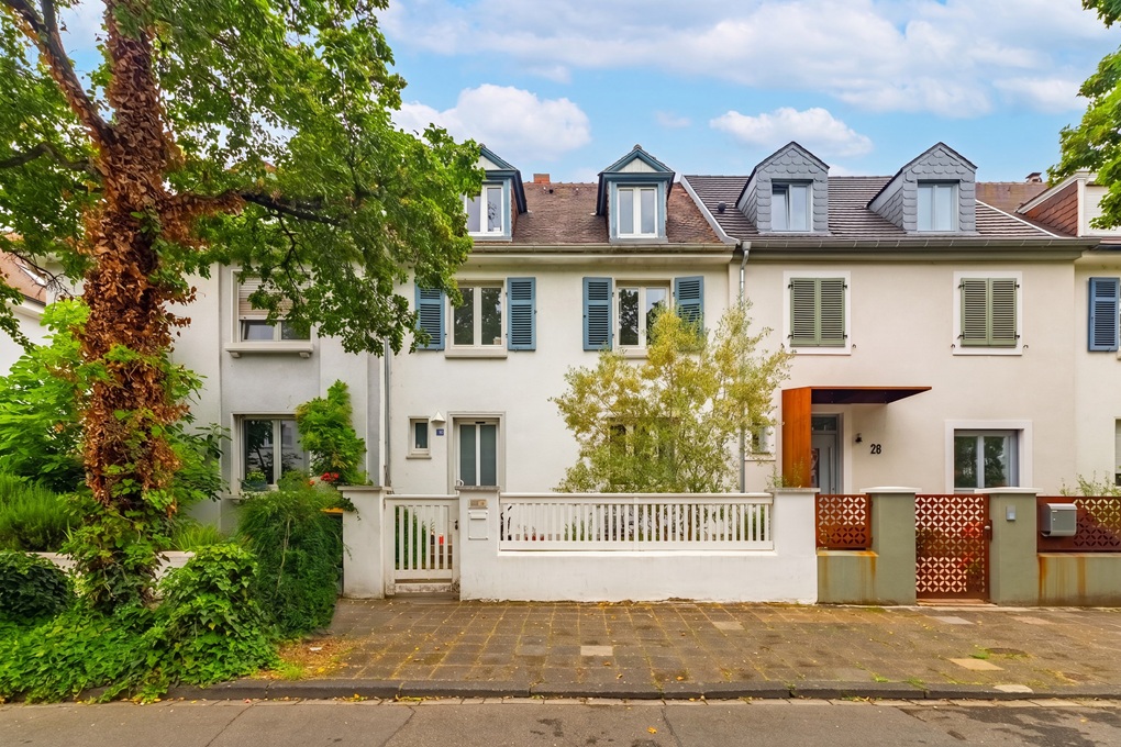 Großzügiges Reihenmittelhaus mit Terrasse und Garten auf der Parkinsel!