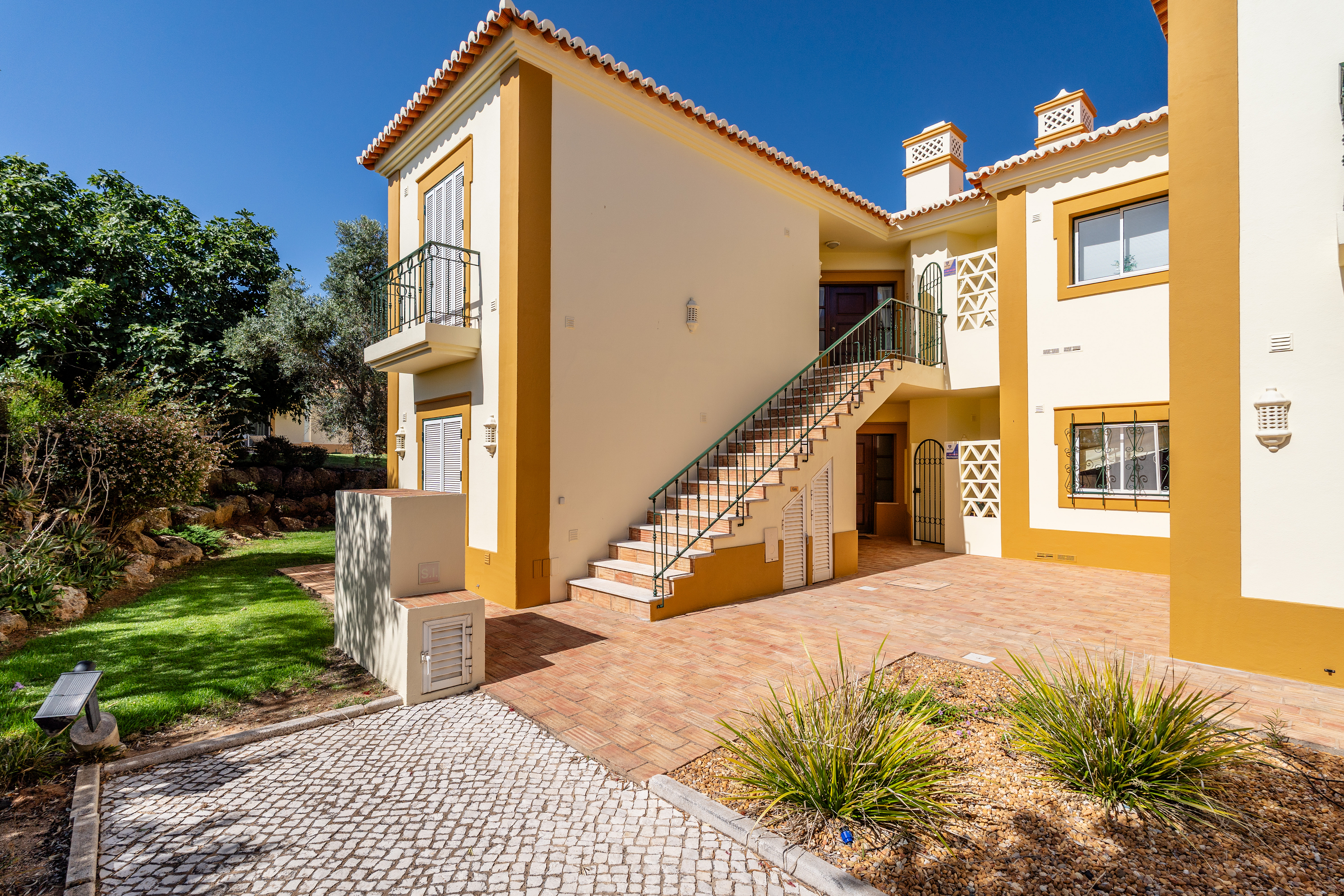2-bedroom apartment at Gramacho Golf Resort – Between golf, nature and the Algarve lifestyle