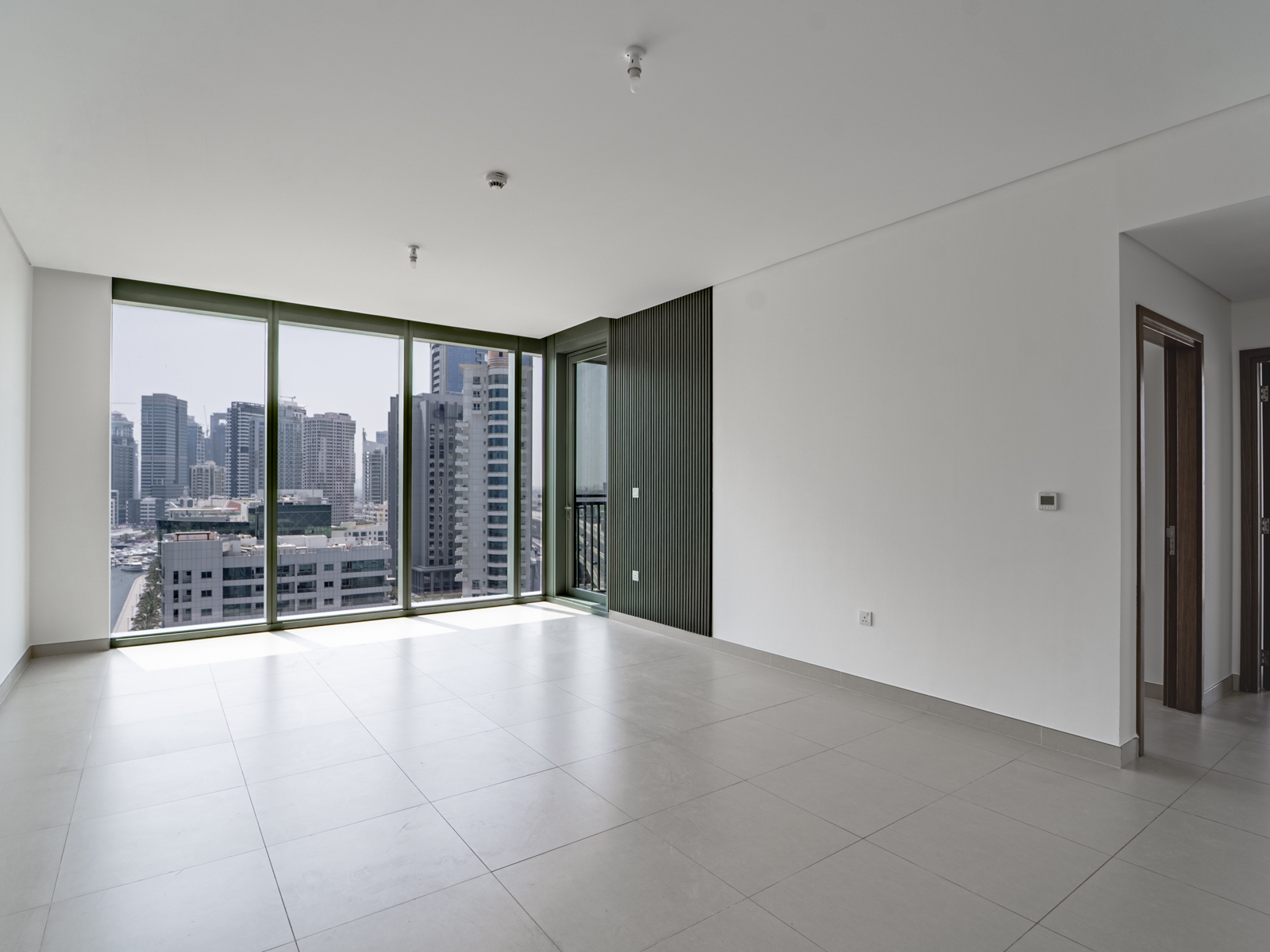 Unfurnished l Vacant l Marina View l Mid Floor