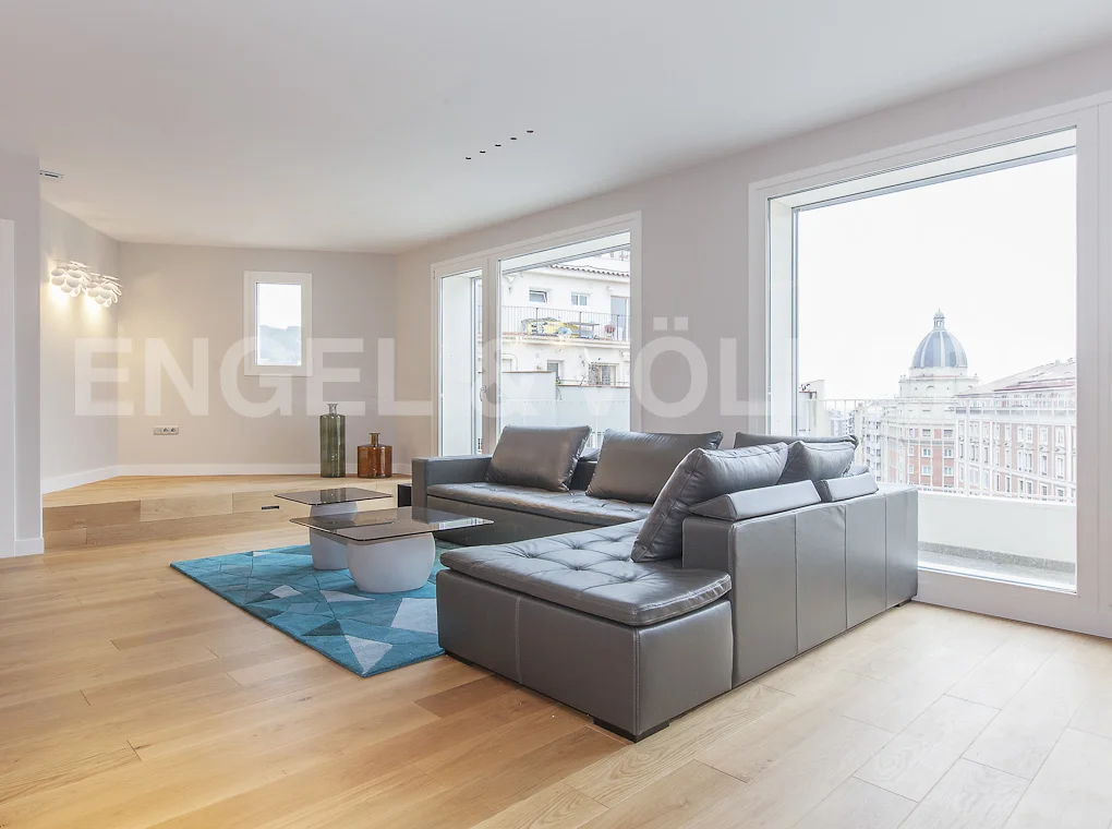 Beautiful furnished apartment with magnificent views