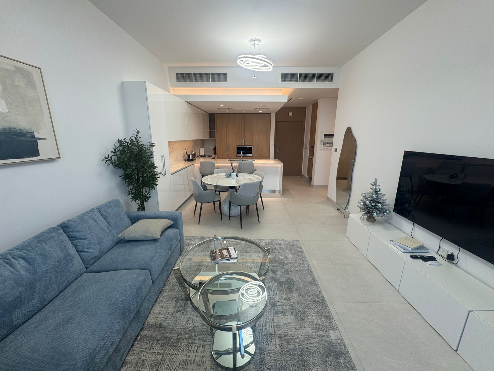 Exclusive | Pool and Golf Views | Vacant Now