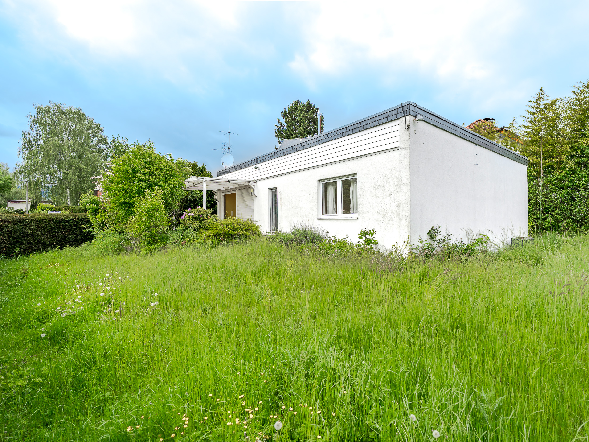 Sunny garden - Best infrastructure - Great potential