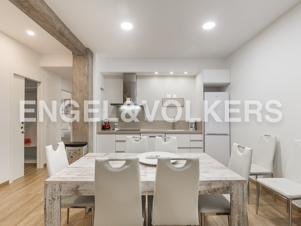 Spacious apartment in El Carmen for short term
