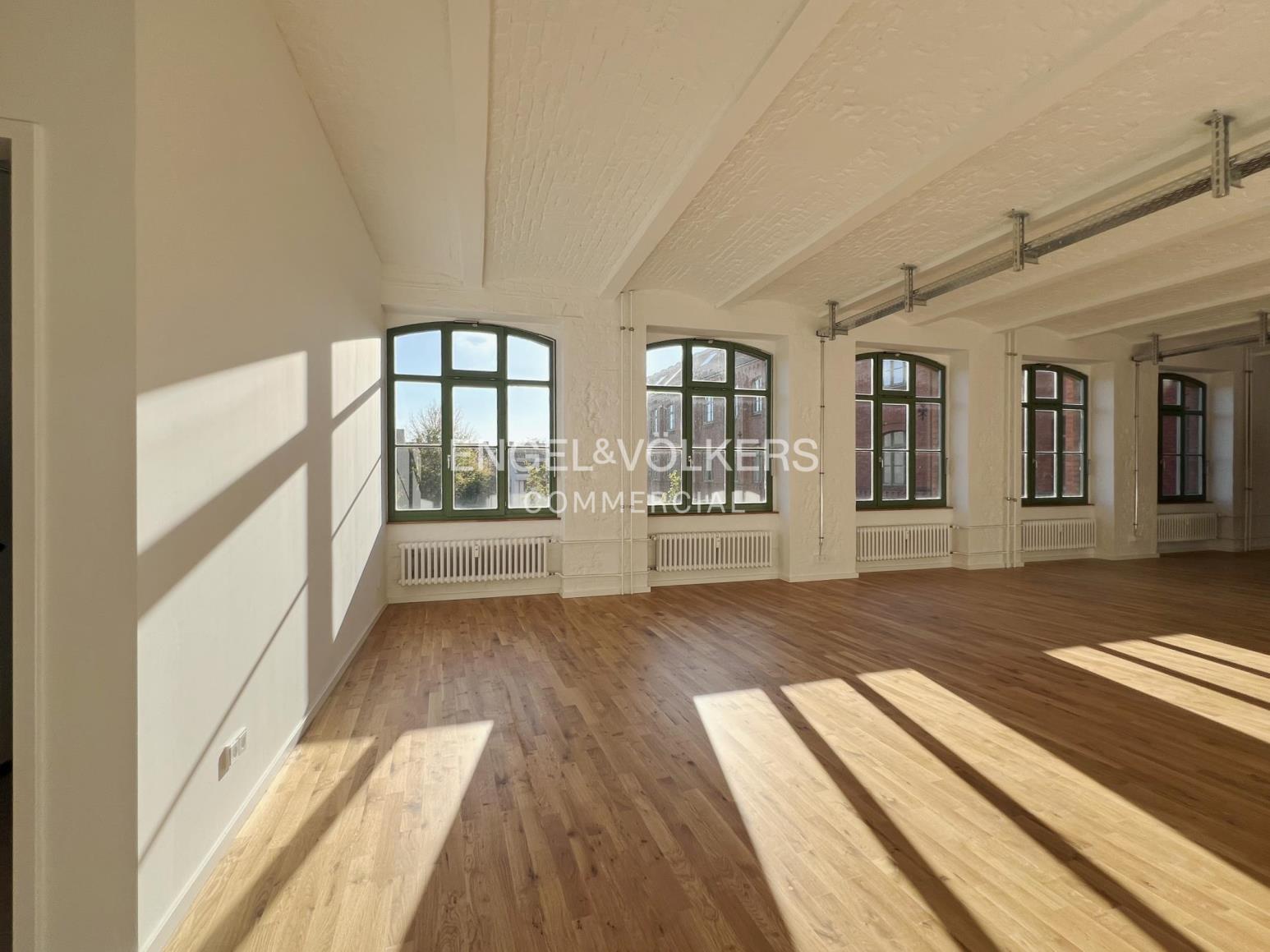 Büro mit Loftcharakter am Görlitzer Park