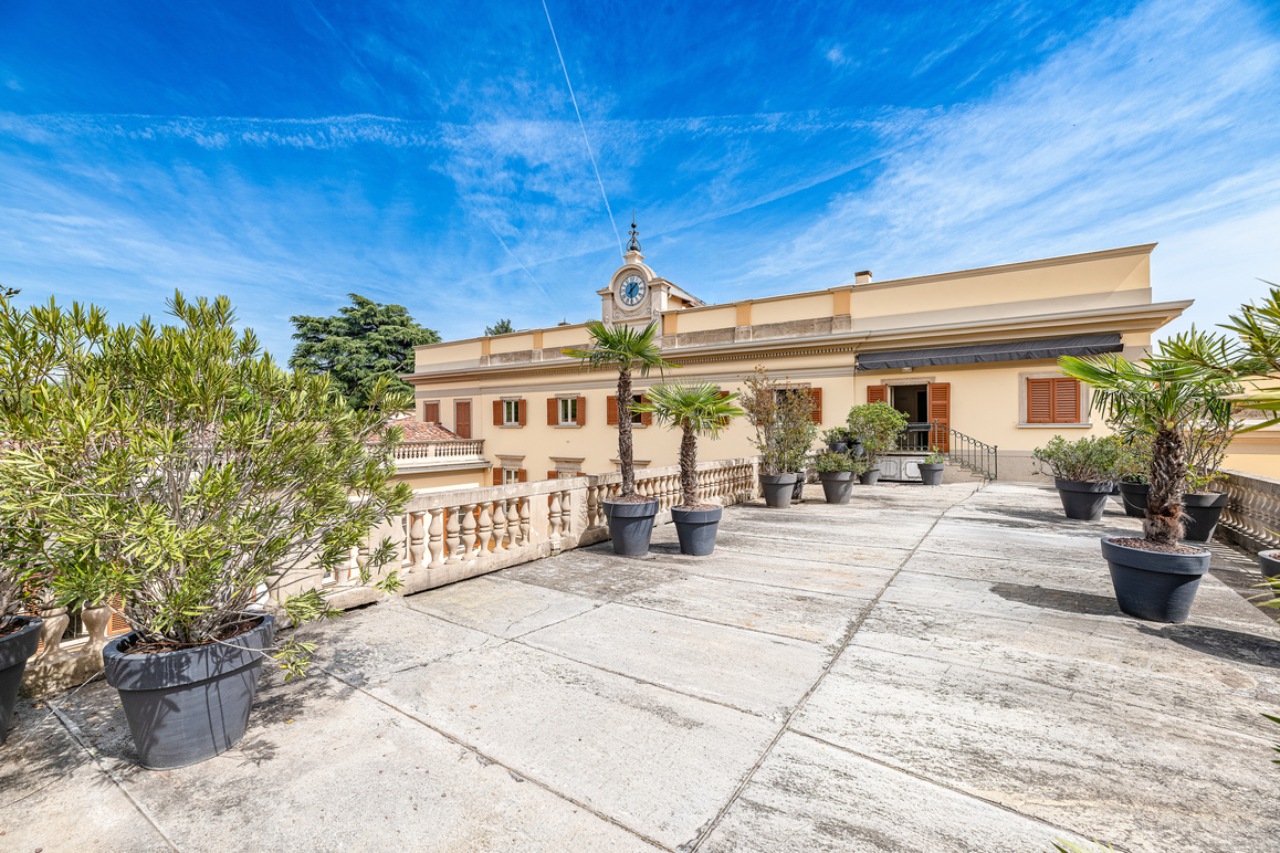 Favoloso appartamento con terrazzo di 120 mq