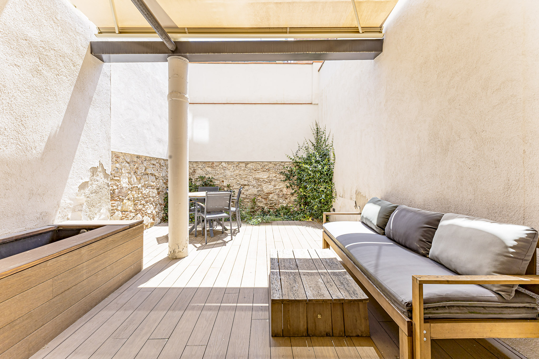 Magnificent furnished apartment with terrace in Sarrià